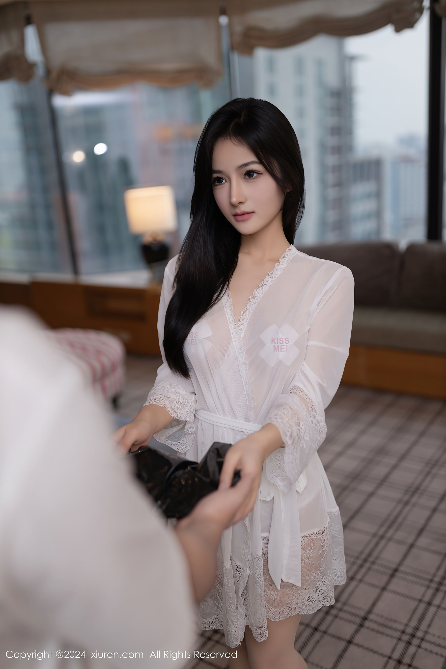 秀人网 No.8408 谭小灵 丝袜美腿插图1