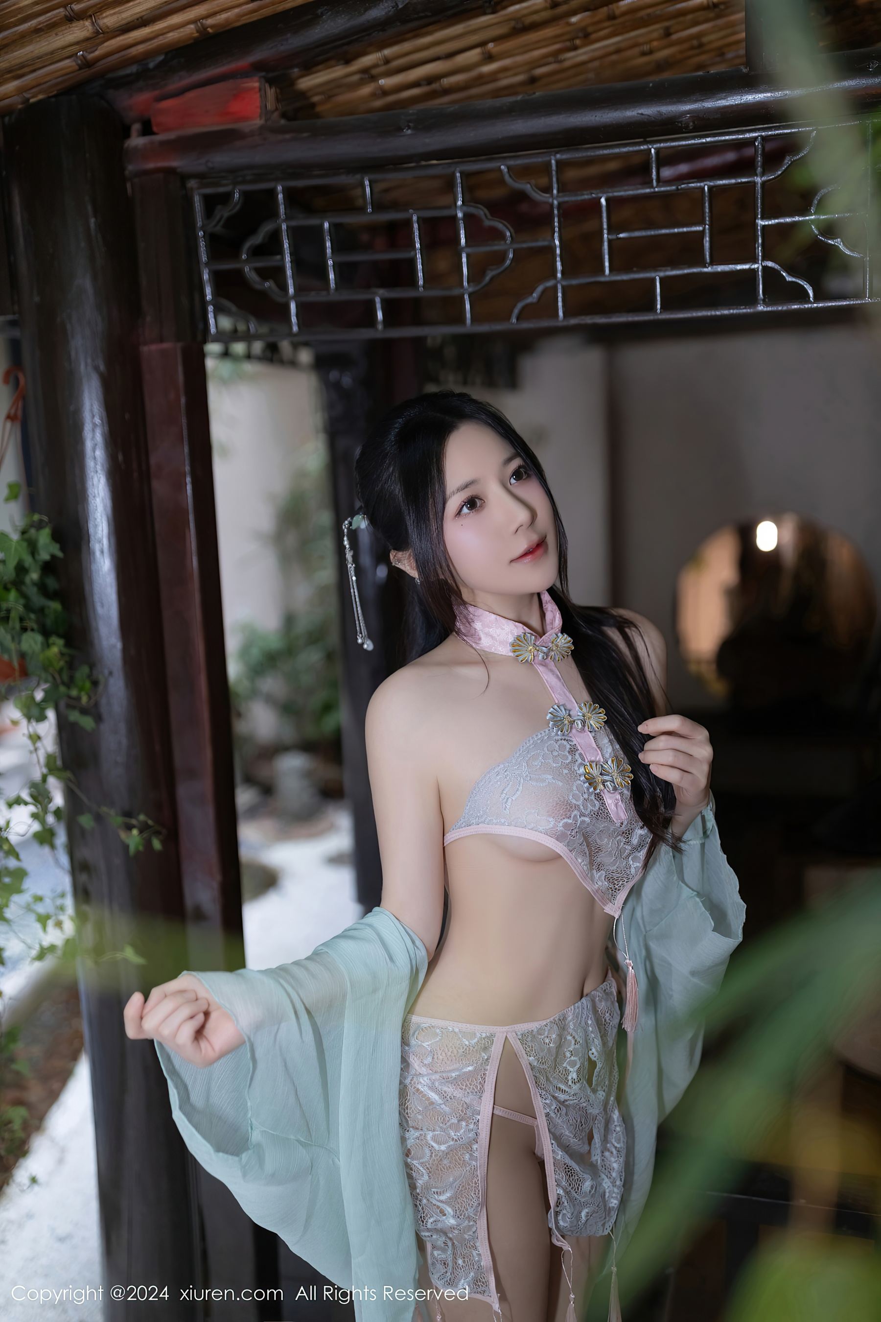 秀人网 No.8428 鱼子酱Fish 美腿性感插图1