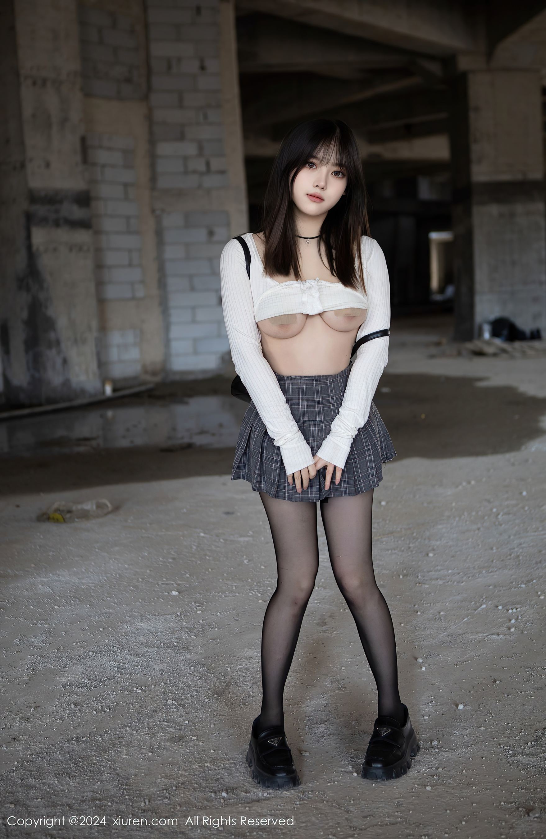 秀人网 No.8439 豆瓣酱 美腿黑丝插图5
