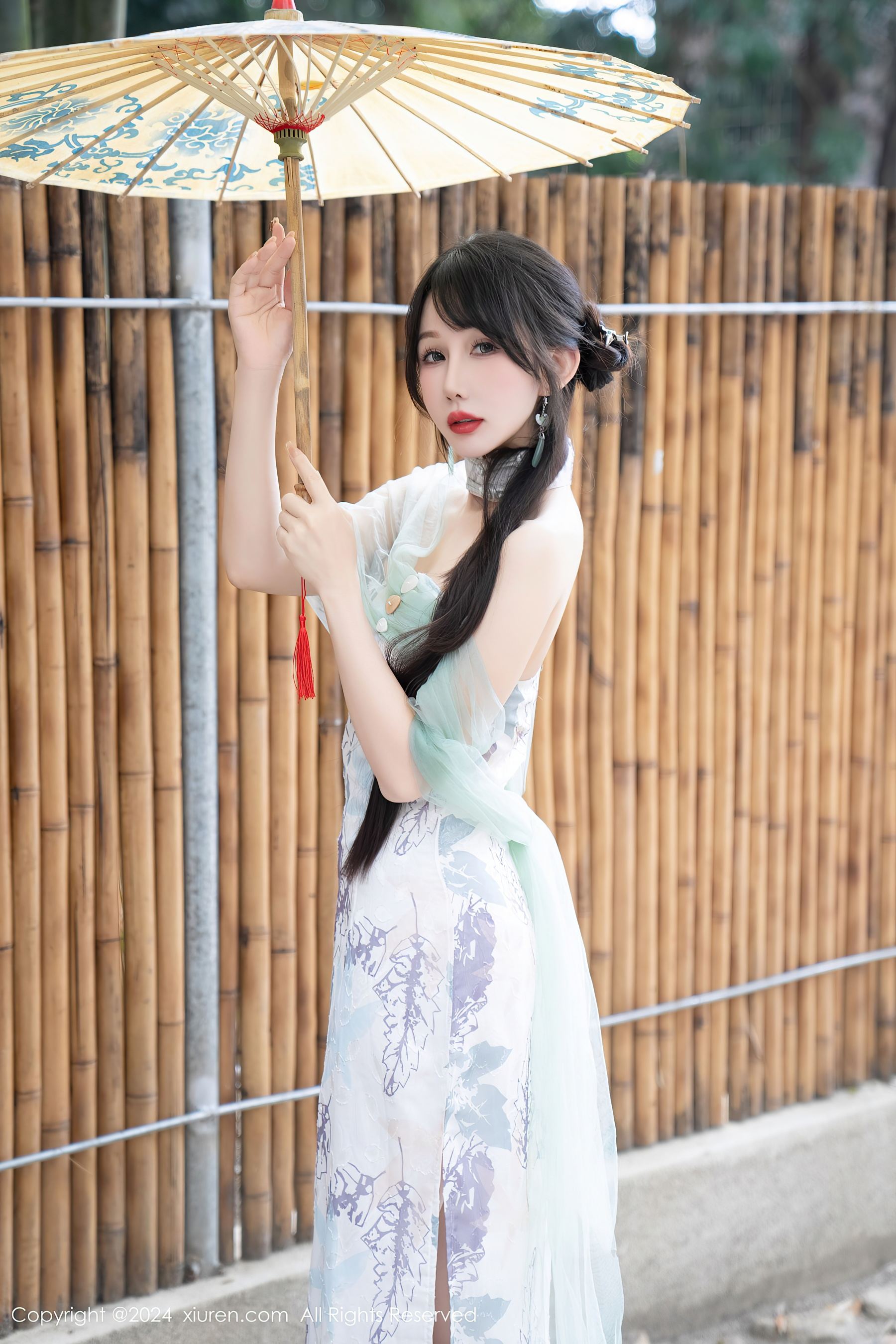 秀人网 No.8448 波巧酱 美腿性感插图