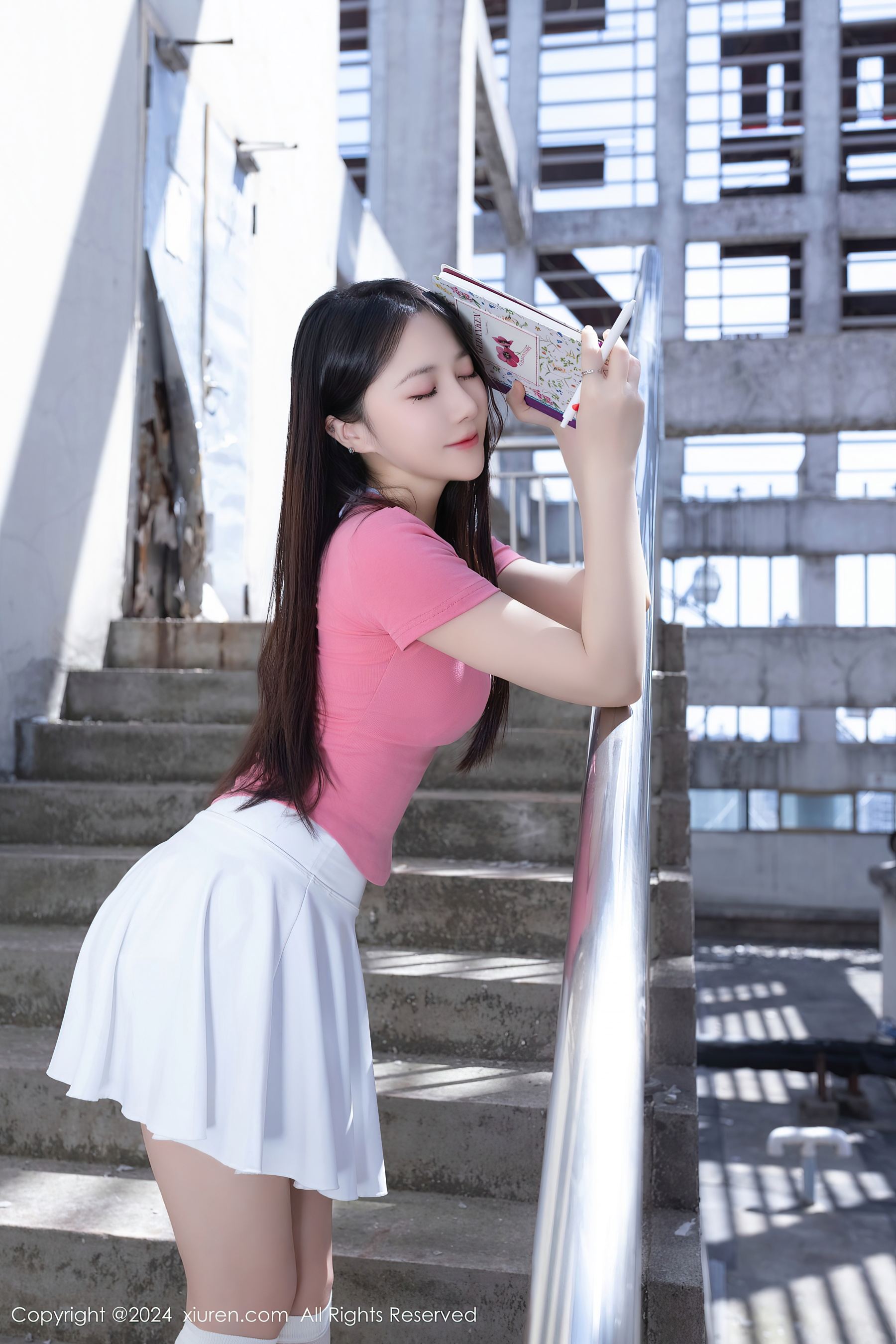 秀人网 No.8457 鱼子酱Fish 丝袜美腿插图4