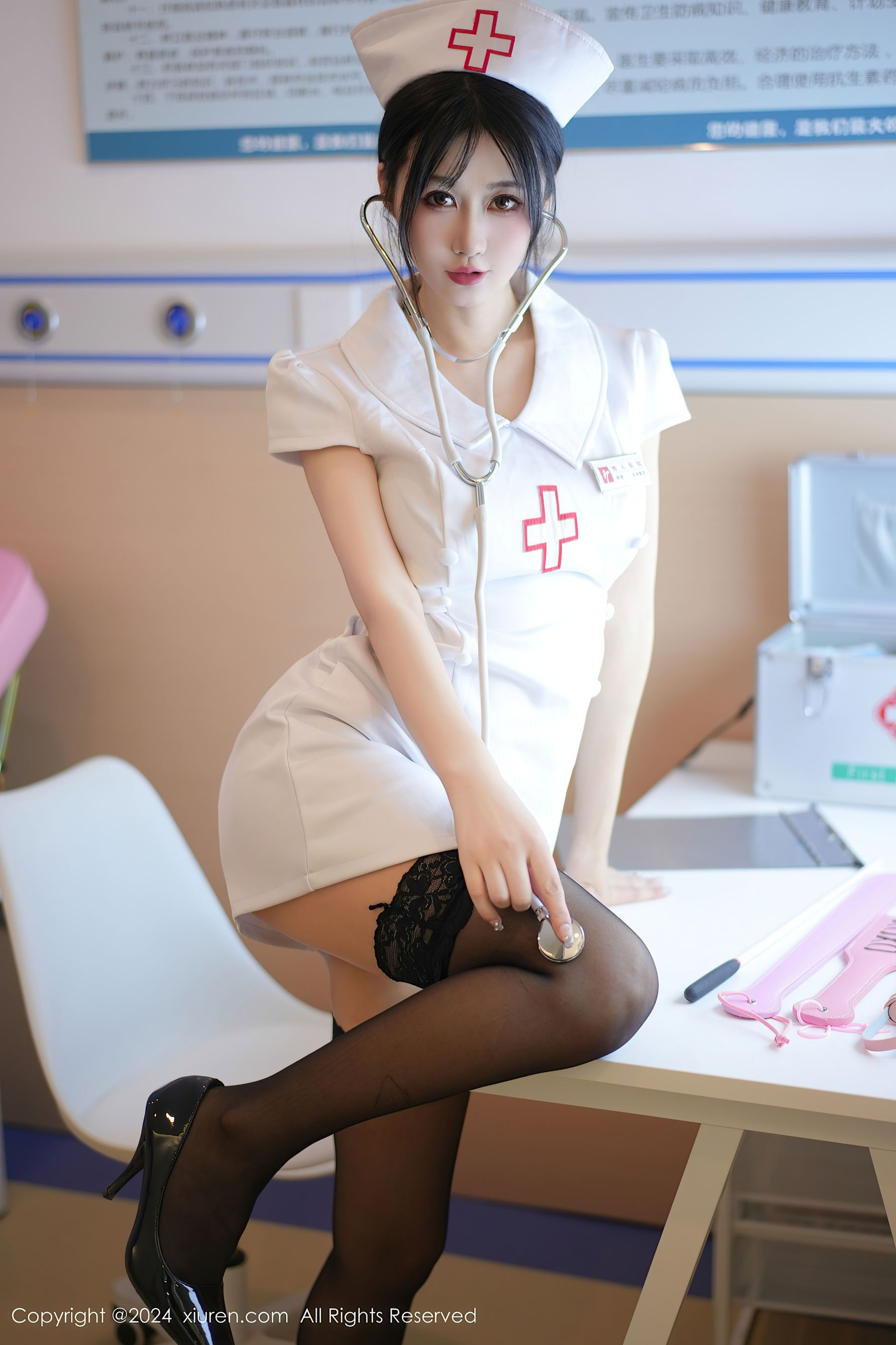 秀人网 No.8512 laura阿姣 美腿黑丝插图5