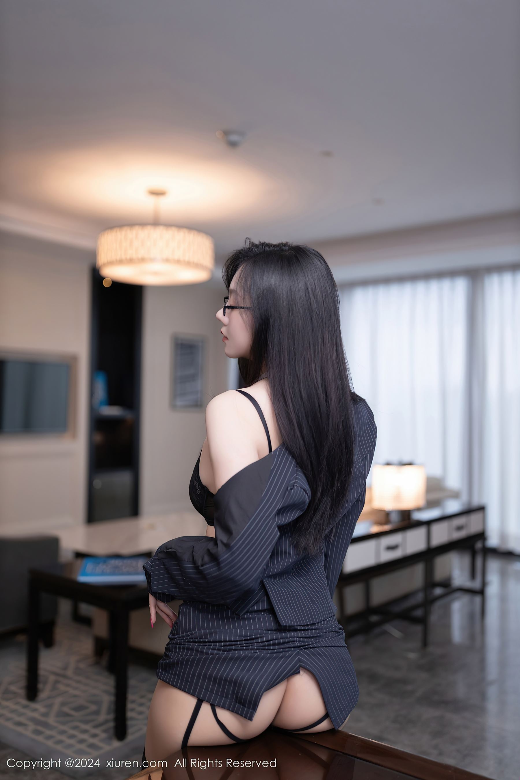 秀人网 No.8537 安然anran 美腿黑丝插图5
