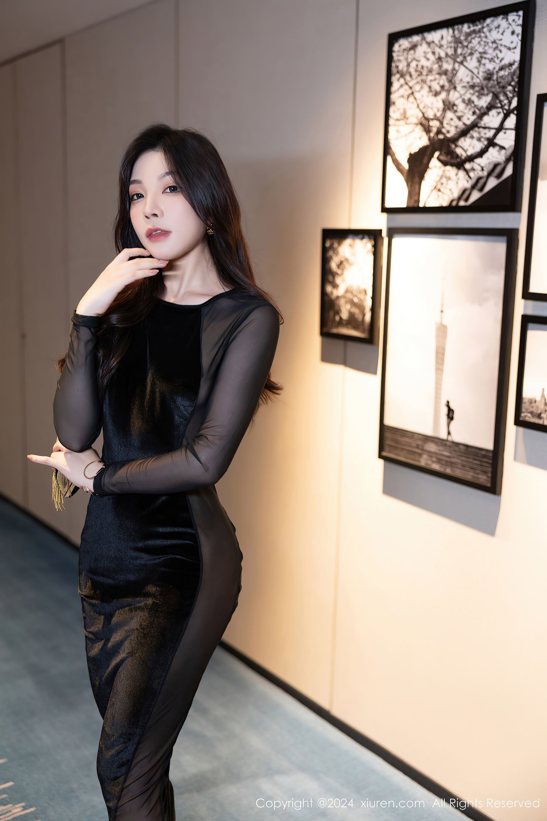 秀人网 No.8598 徐莉芝Booty 美腿性感插图3