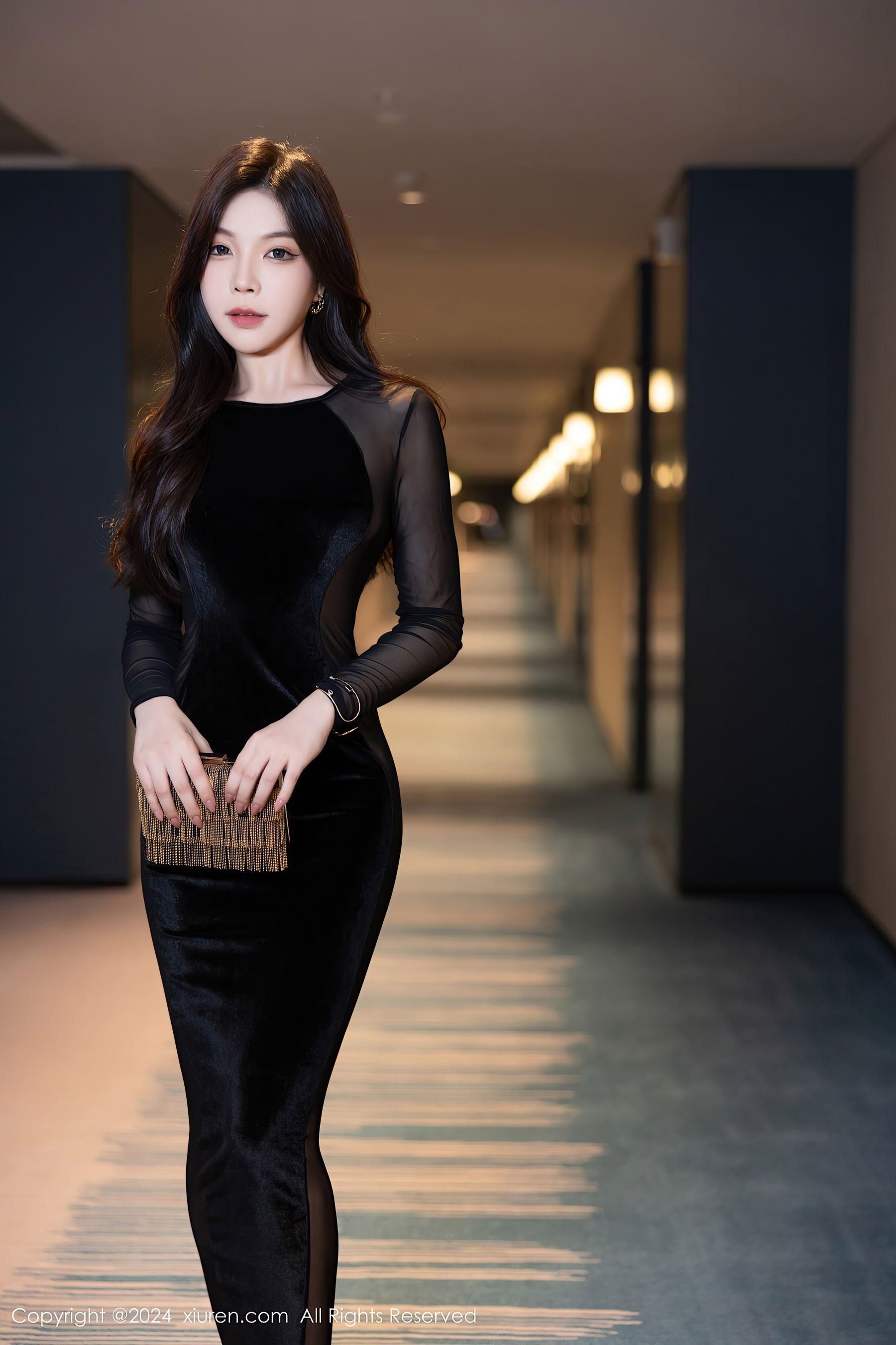 秀人网 No.8598 徐莉芝Booty 美腿性感插图4