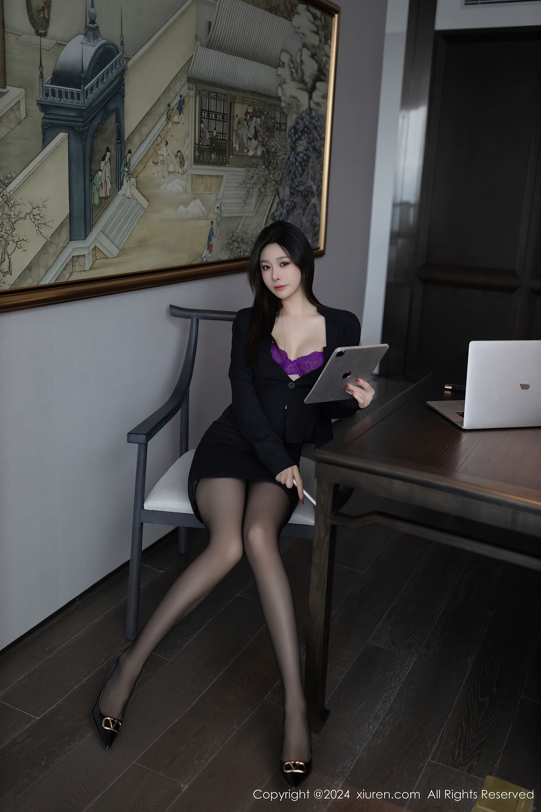 秀人网 No.8626 小逗逗 黑丝美腿插图4