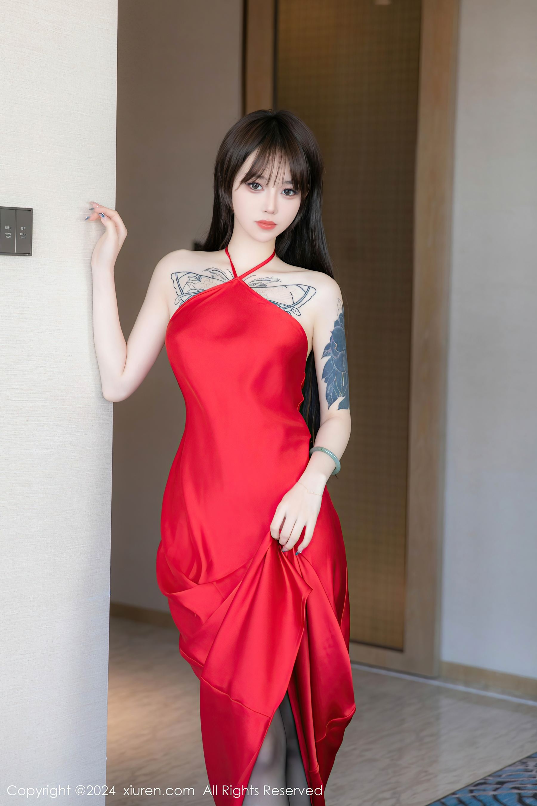 秀人网 No.8630 奶瓶. 长裙美腿