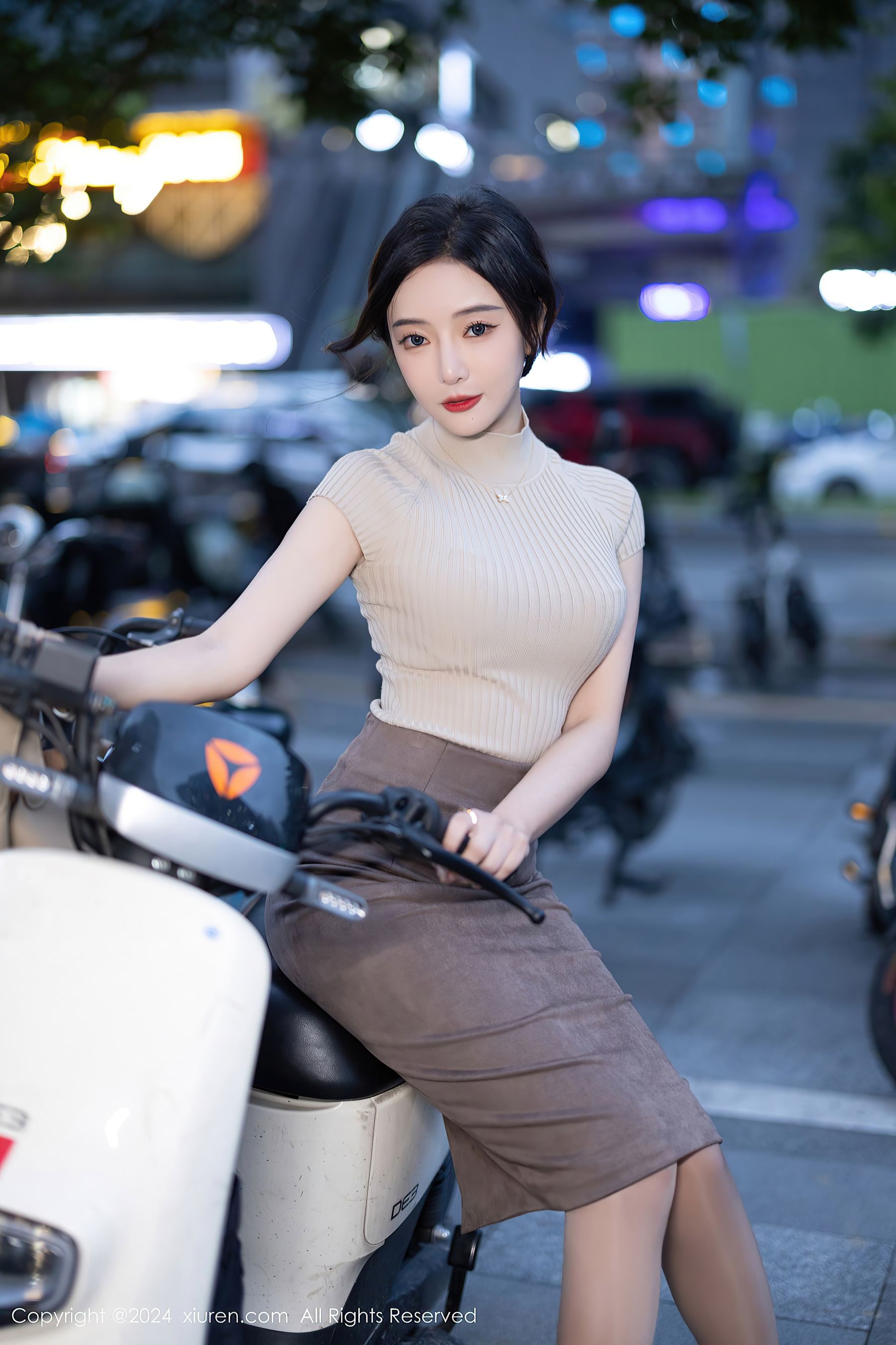 秀人网 No.8741 王馨瑶yanni 丝袜美腿