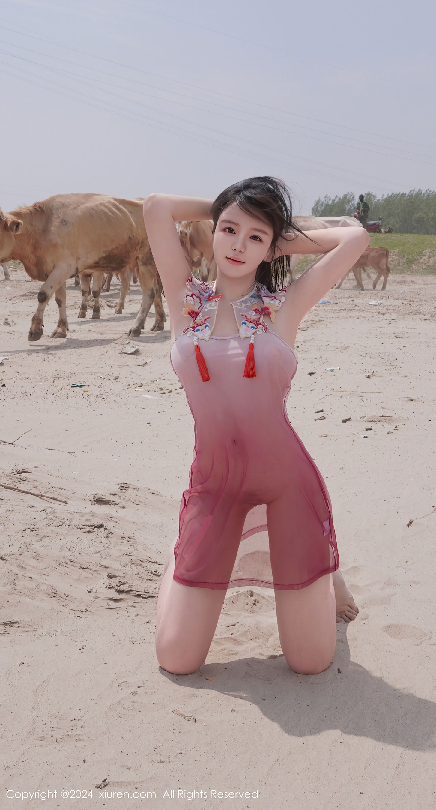 秀人网 No.8777 小薯条nienie 户外捆绑插图5