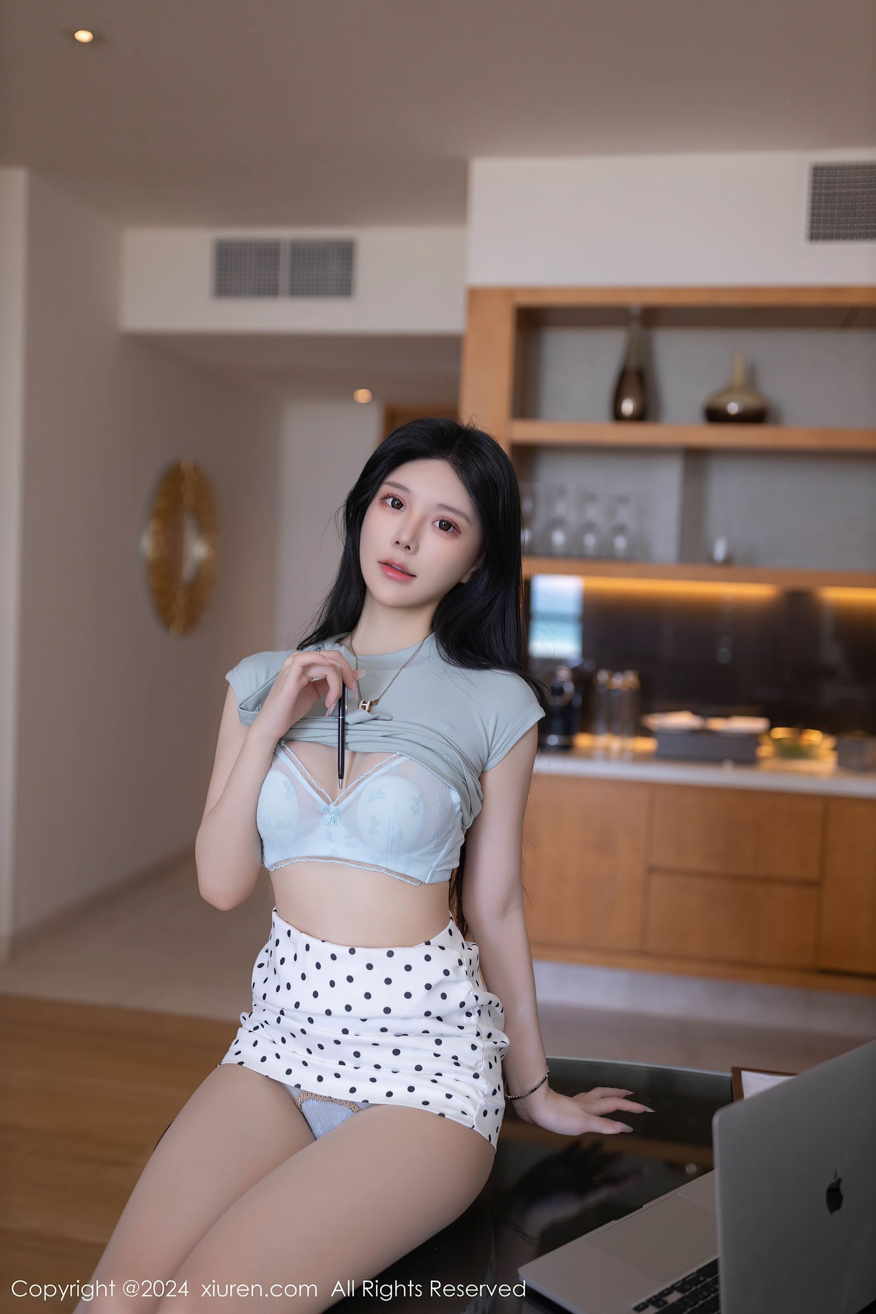 秀人网 No.8774 幼幼 短裙美腿插图2