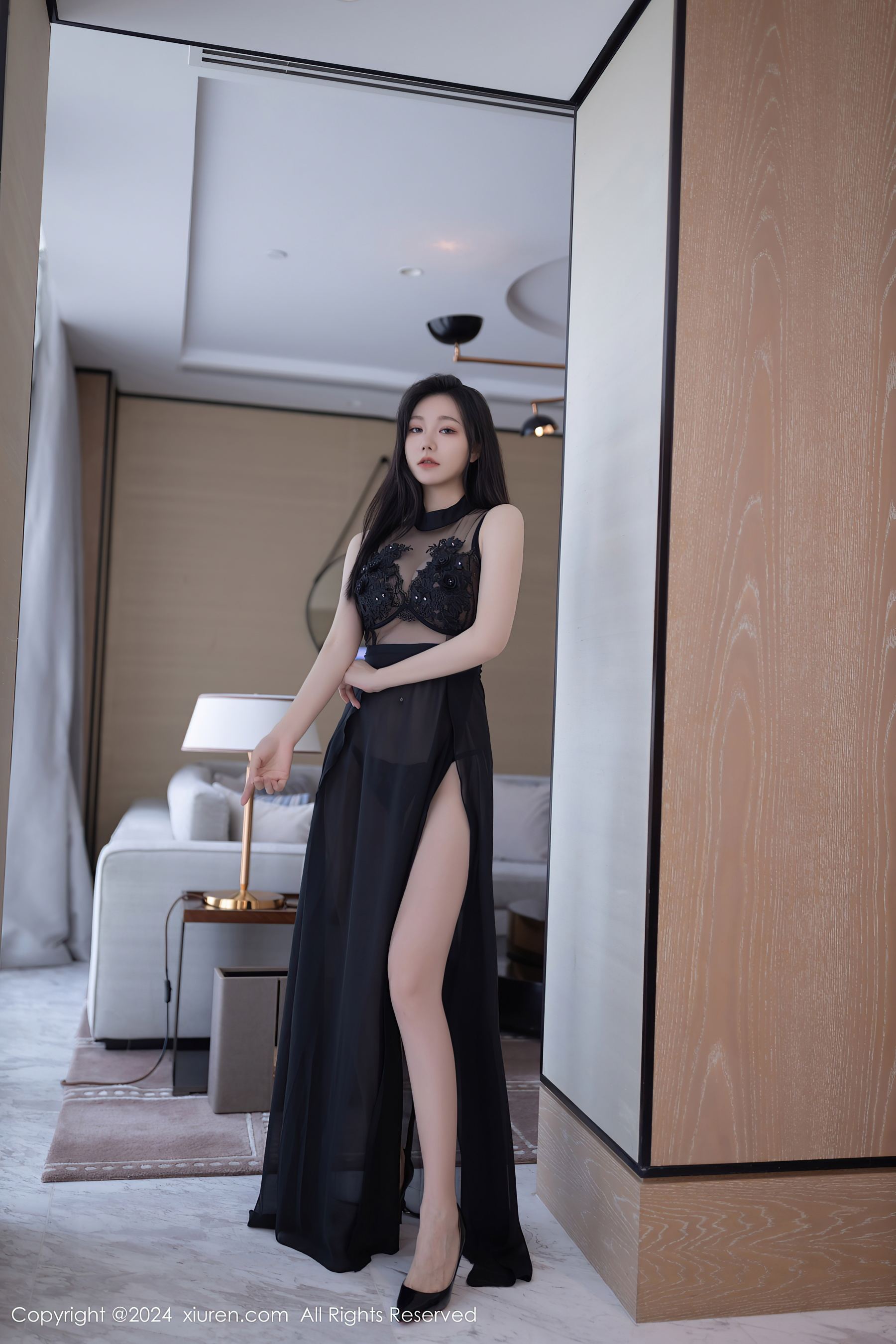 秀人网 No.8792 安然anran 黑丝美腿插图1