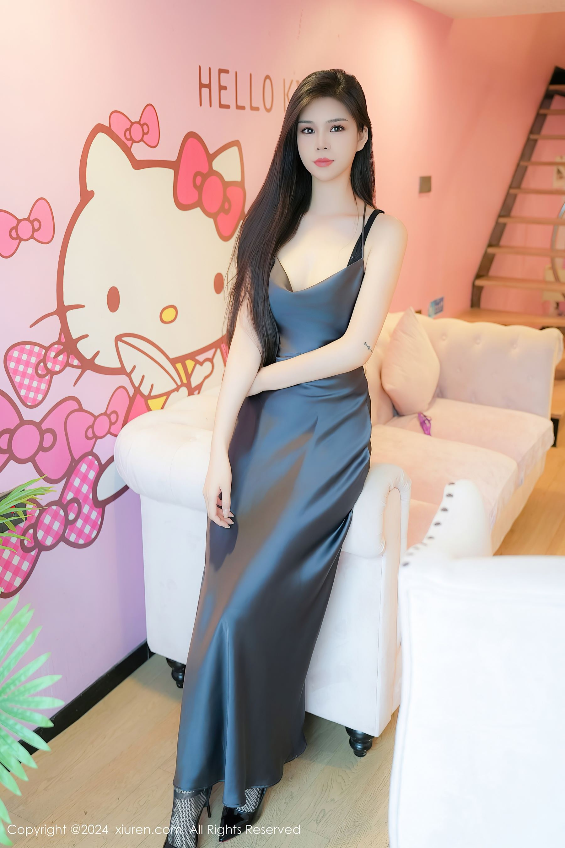 秀人网 No.8795 雪糕CiCi 黑丝美腿插图4