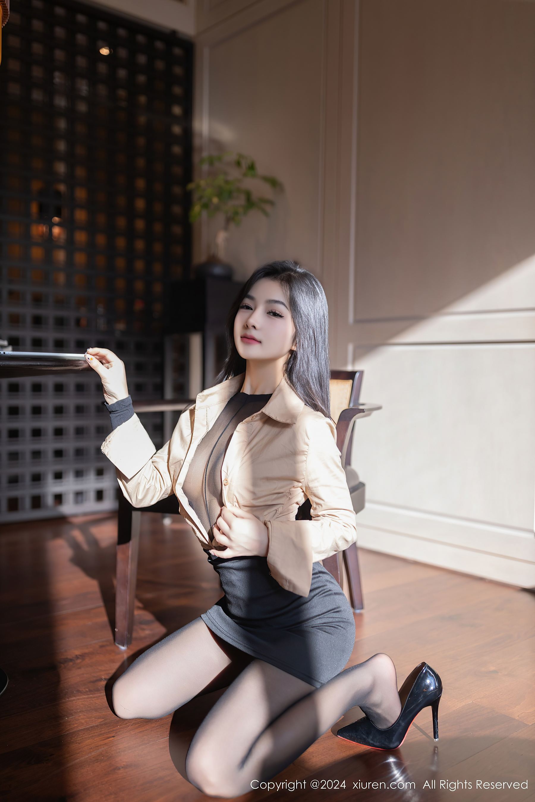 秀人网 No.8835 谭小灵 黑丝美腿插图5