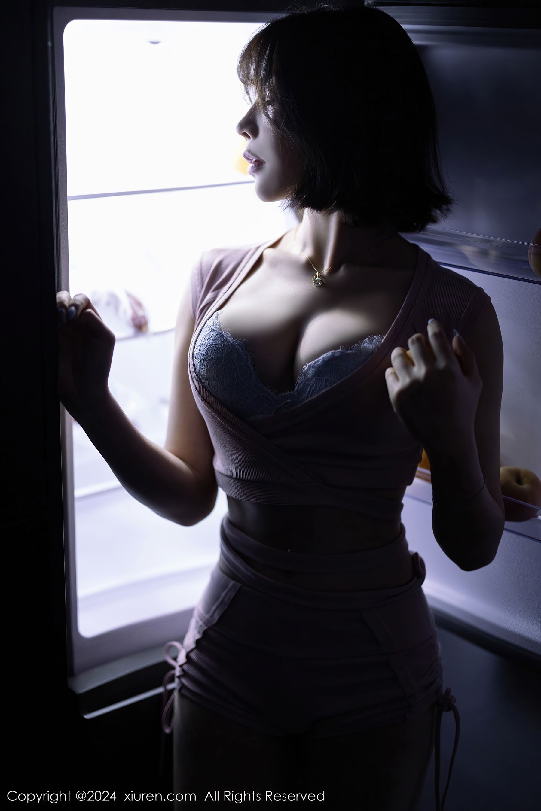 秀人网 No.8836 徐莉芝Booty 丝袜美臀插图3