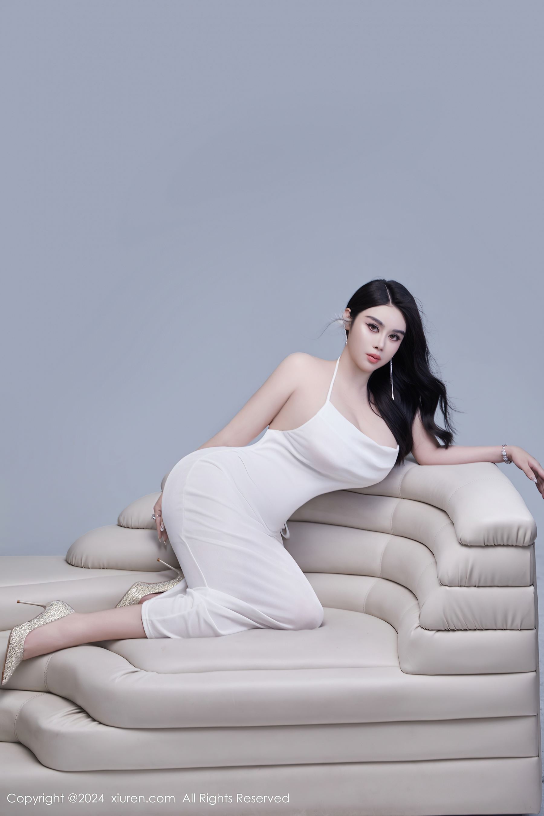 秀人网 No.8878 戴渃欣 美乳性感插图3