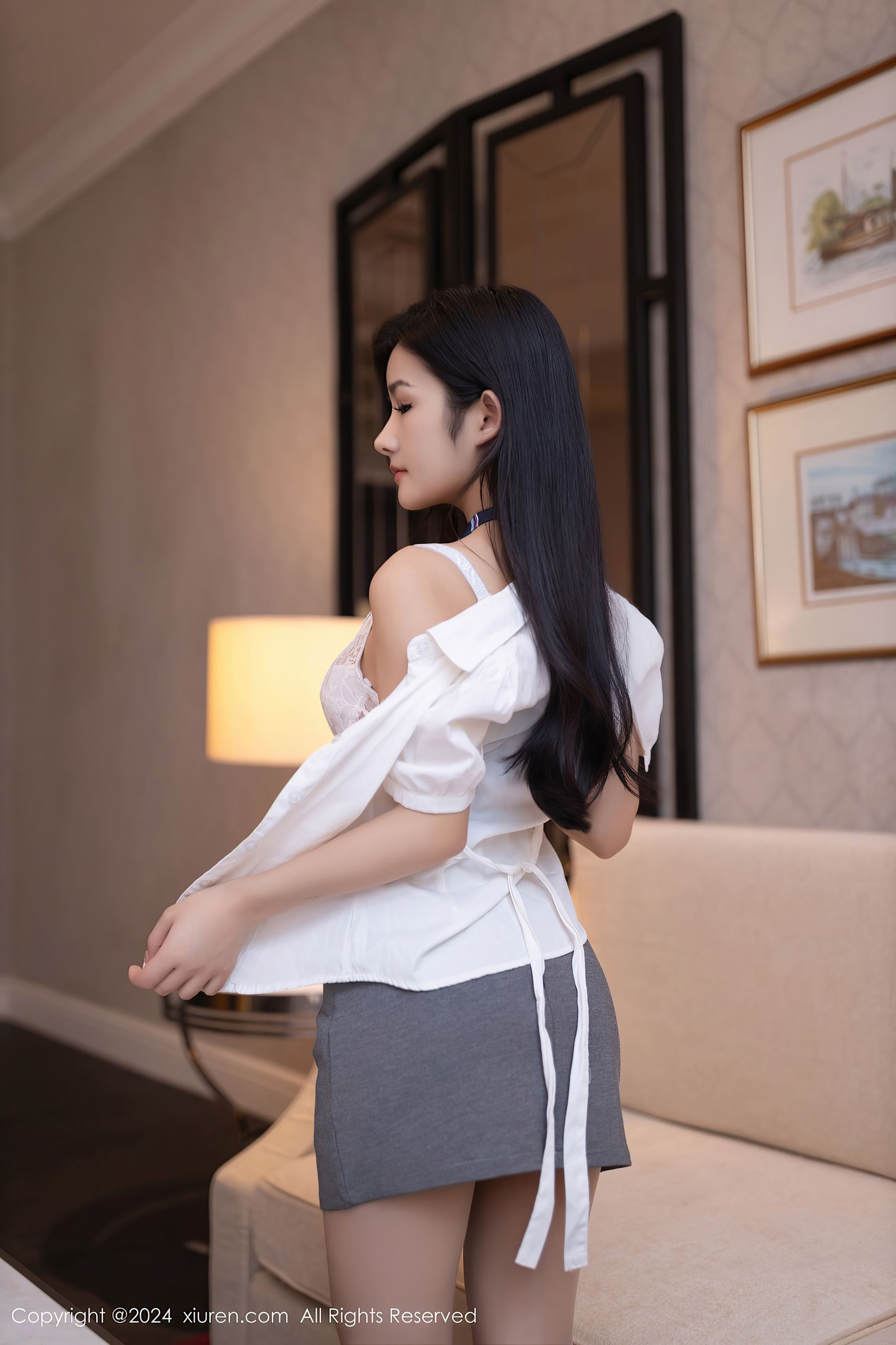 秀人网 No.8910 谭小灵 丝袜美腿插图3