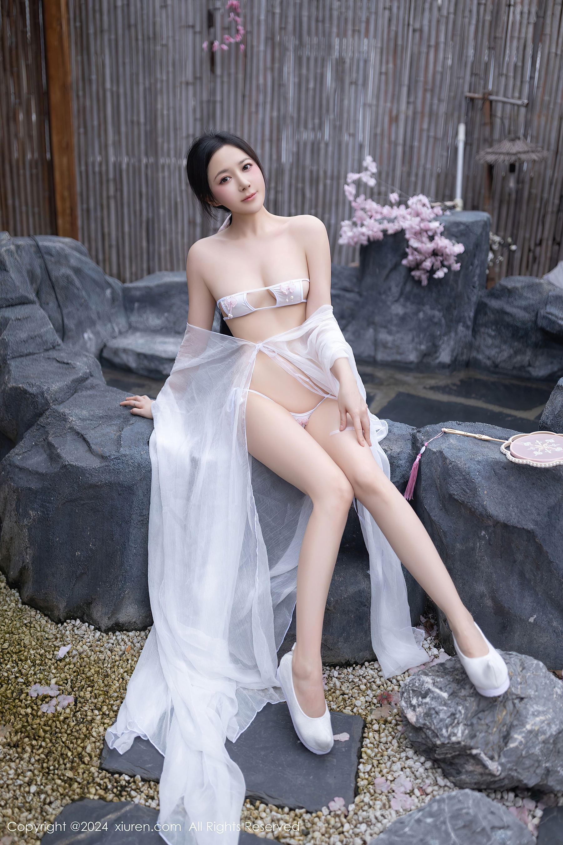 秀人网 No.8927 鱼子酱Fish 美腿性感插图5