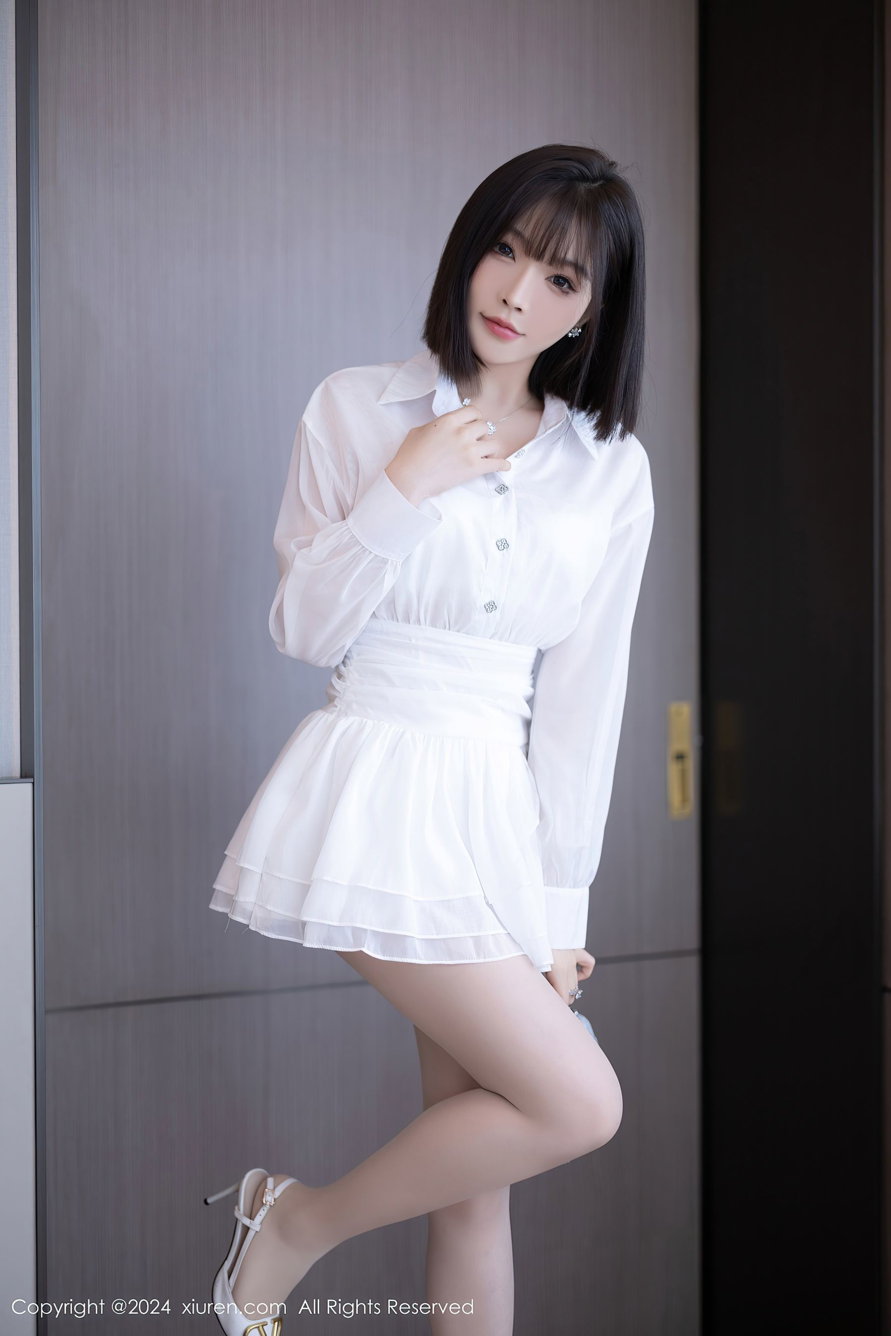 秀人网 No.9020 徐莉芝Booty 丝袜美腿插图1