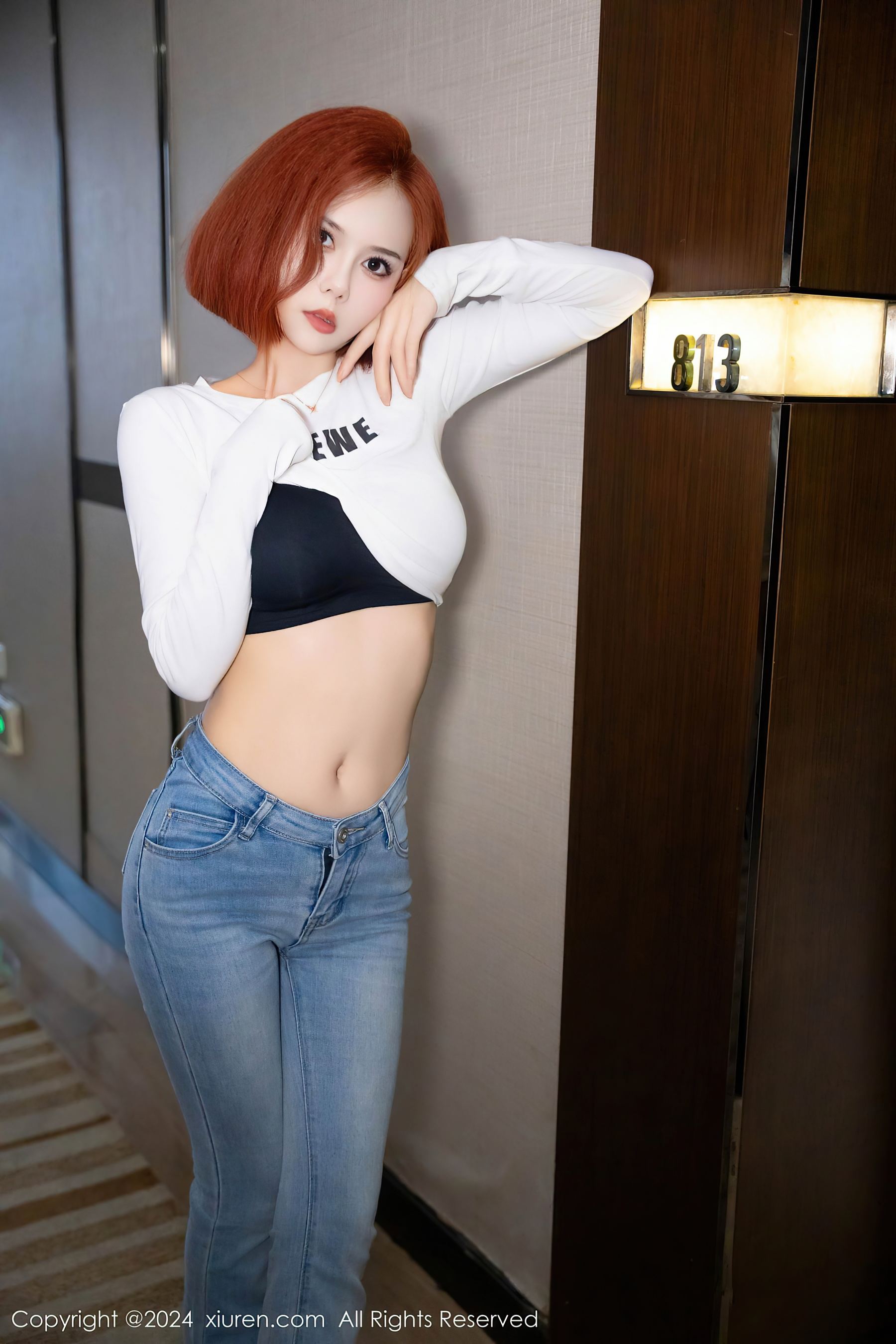 秀人网 No.9050 白芷yy 牛仔裤美腿插图