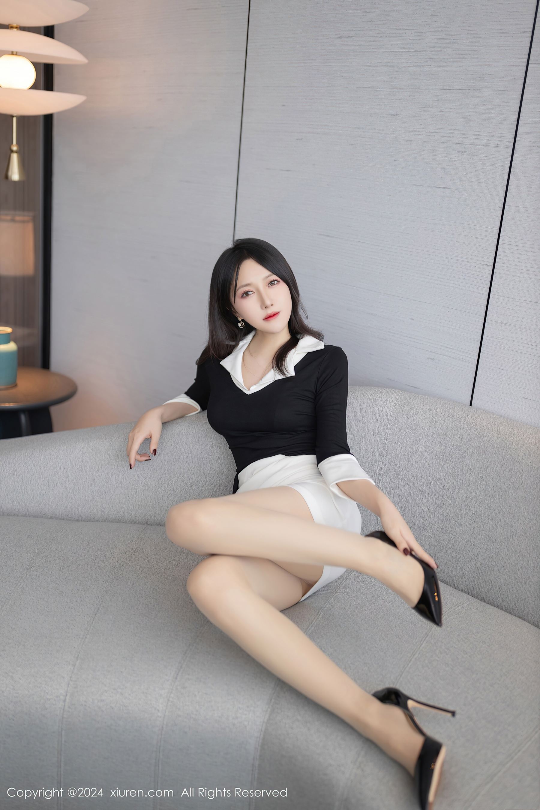 秀人网 No.9063 鱼子酱Fish 丝袜美腿插图2
