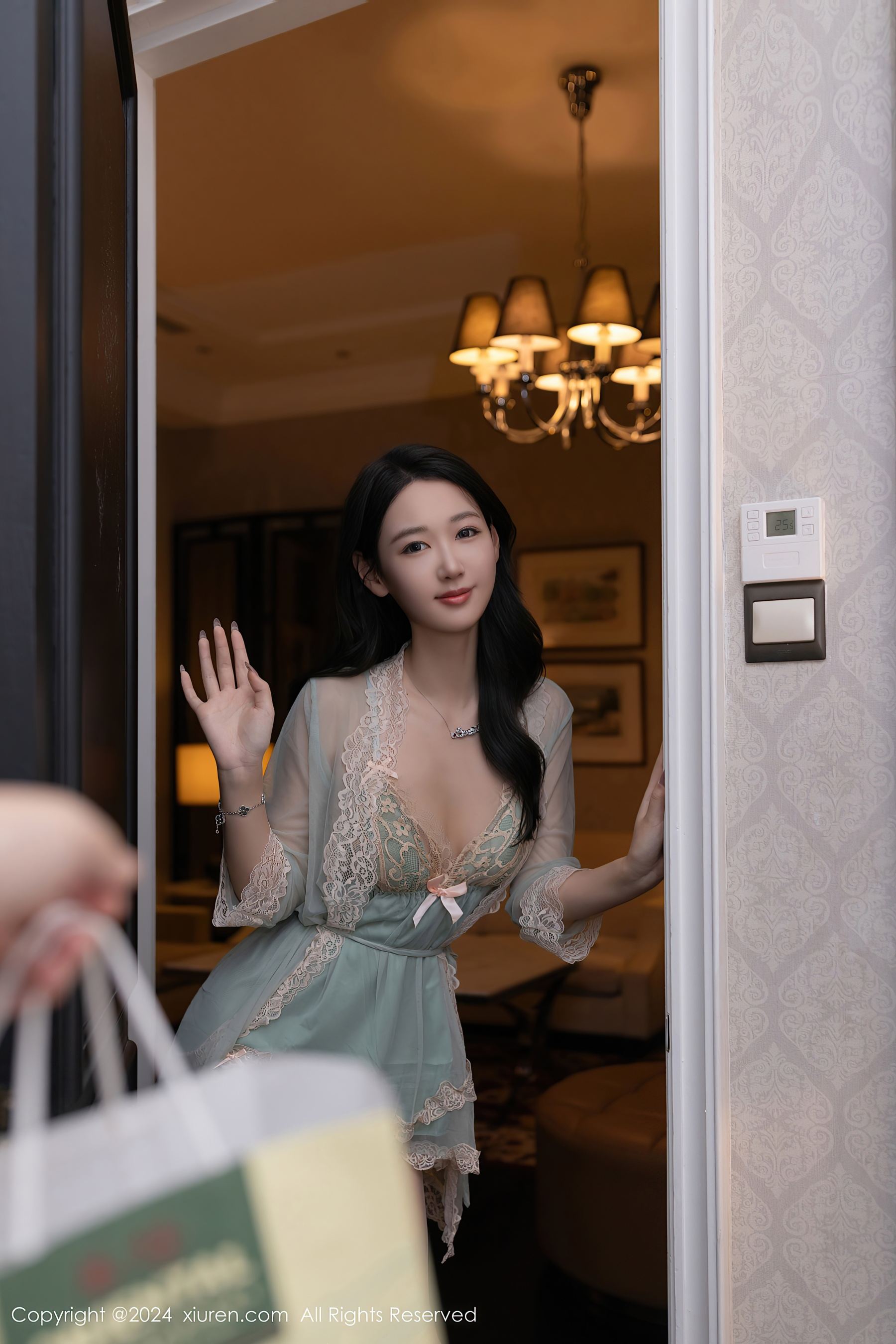 秀人网 No.9069 唐安琪 丝袜美腿插图9