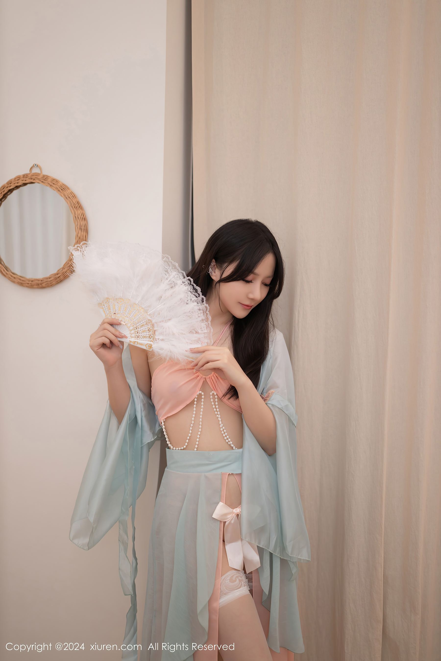 秀人网 No.9093 鱼子酱Fish 丝袜美腿插图4