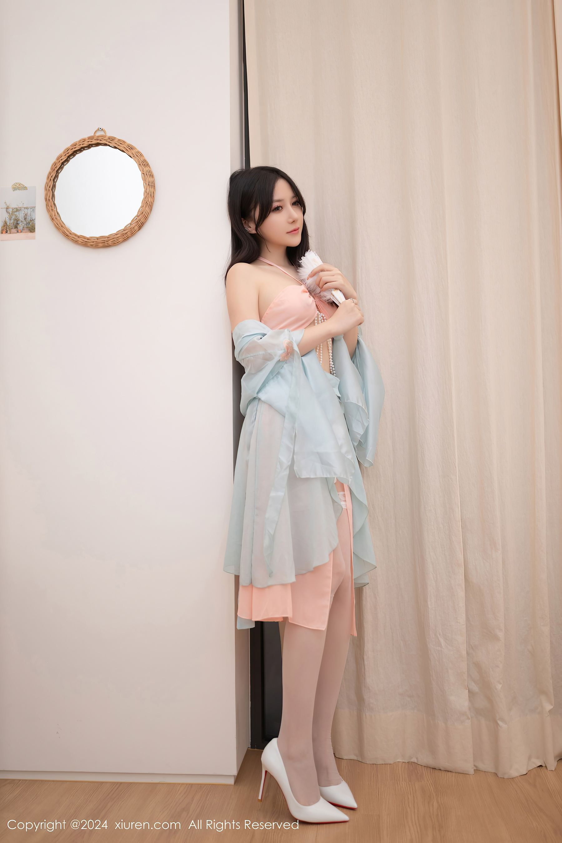 秀人网 No.9093 鱼子酱Fish 丝袜美腿插图6