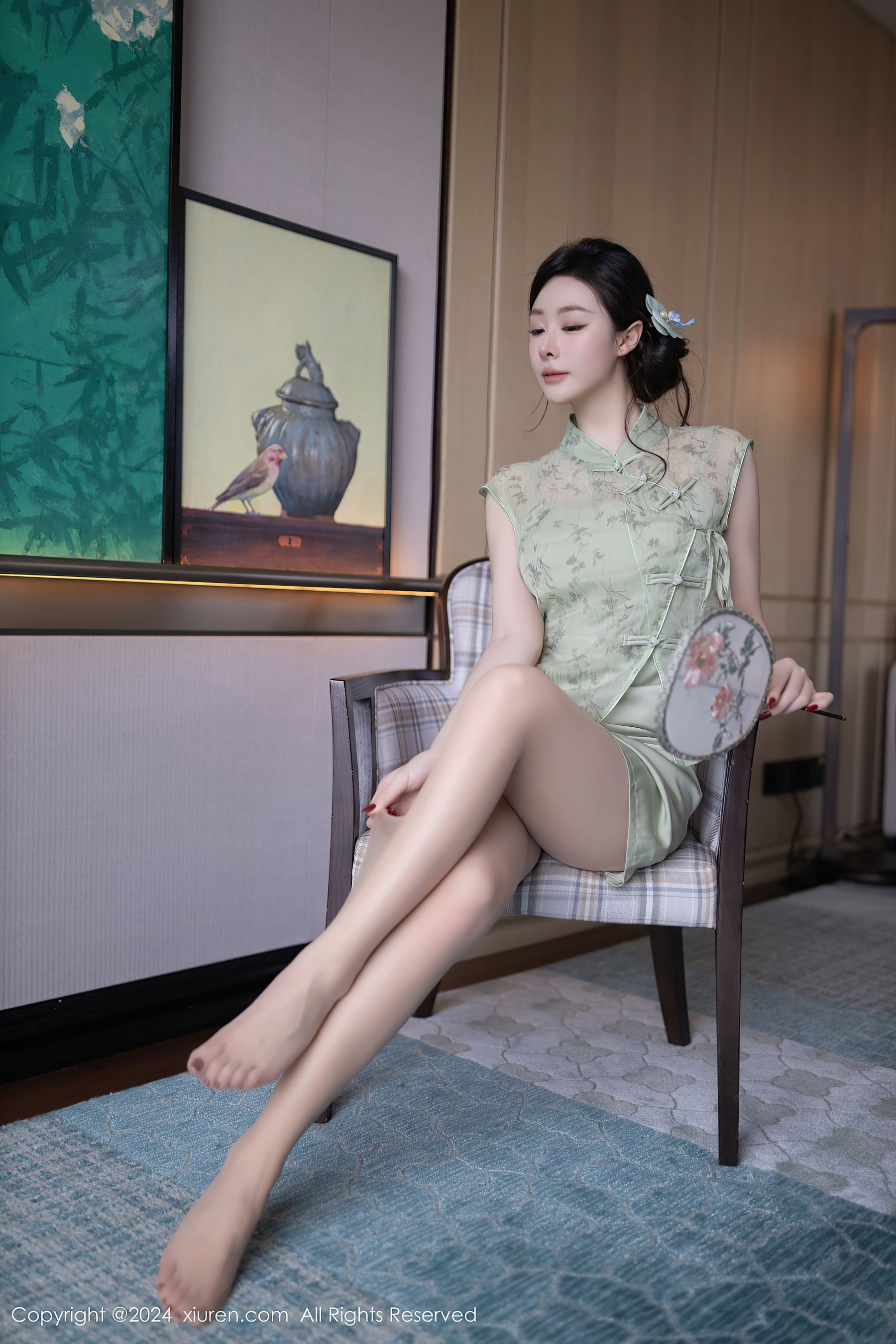 秀人网 No.9124 小逗逗 丝袜美腿插图2