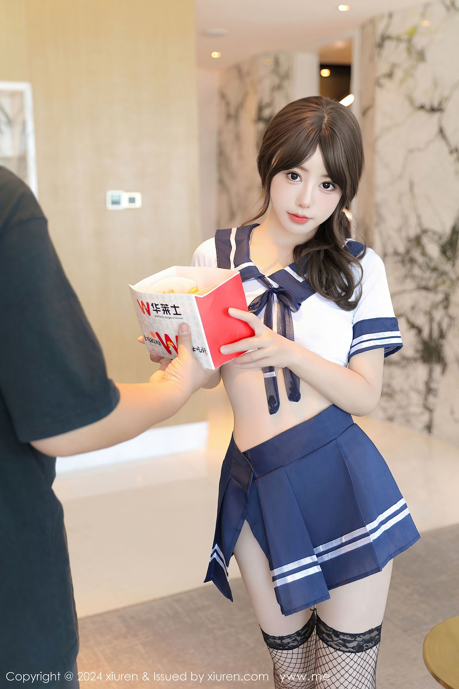 [XiuRen秀人网] No.9238 桃妖夭 丝袜制服