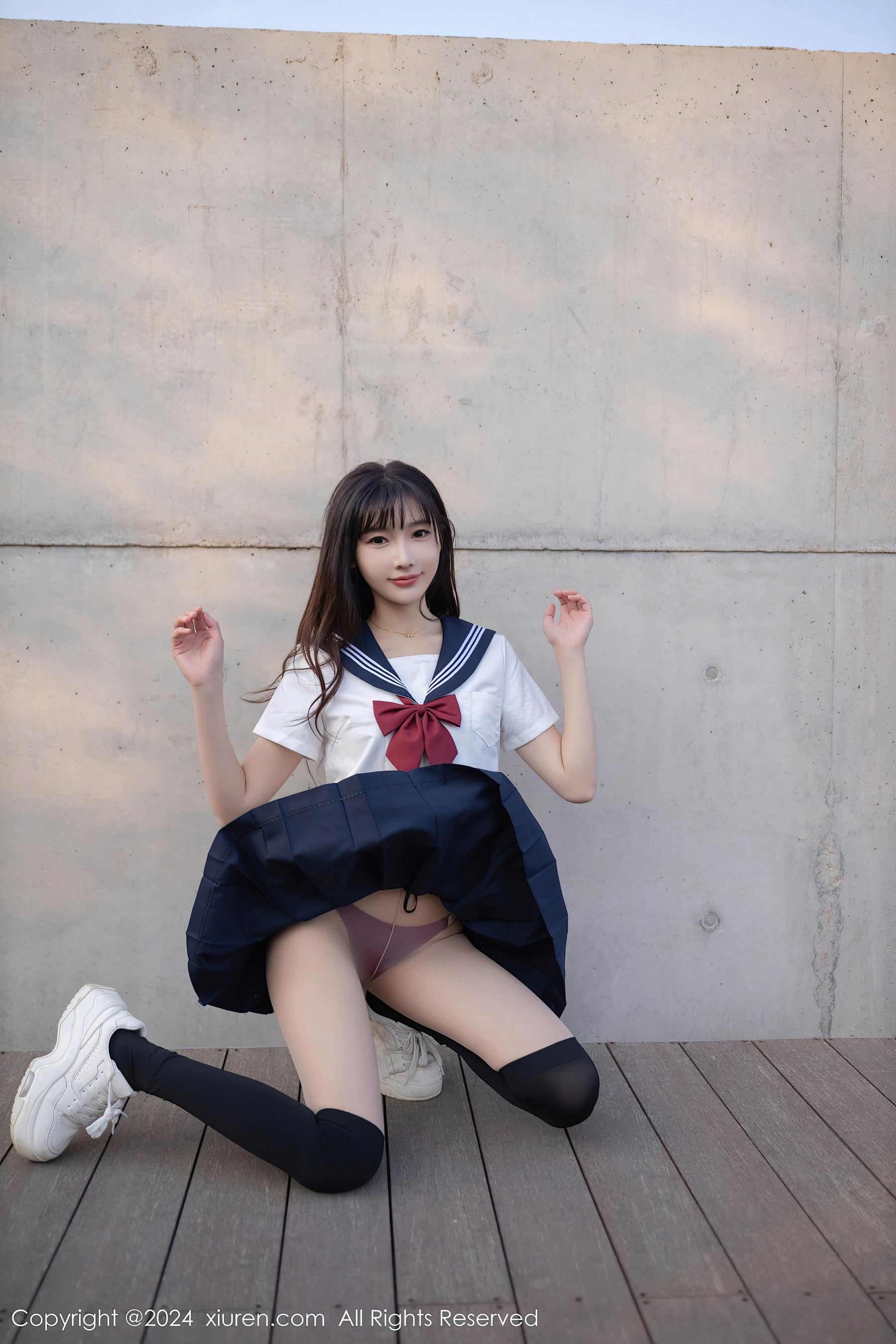 [XiuRen秀人网] No.9305 陆萱萱 丝袜美腿