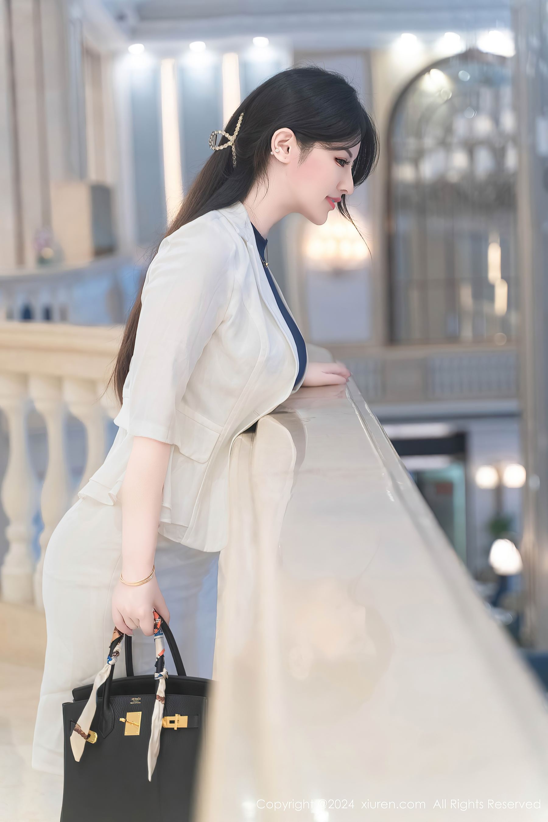 [XiuRen秀人网] No.9319 诗诗kiki 丝袜美臀