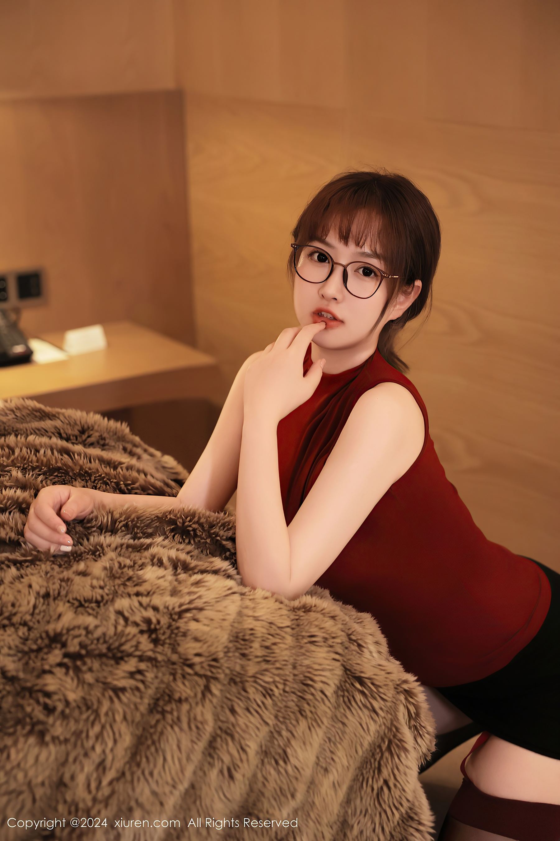 [XiuRen秀人网] No.9366 养乐多Doll 黑丝美腿