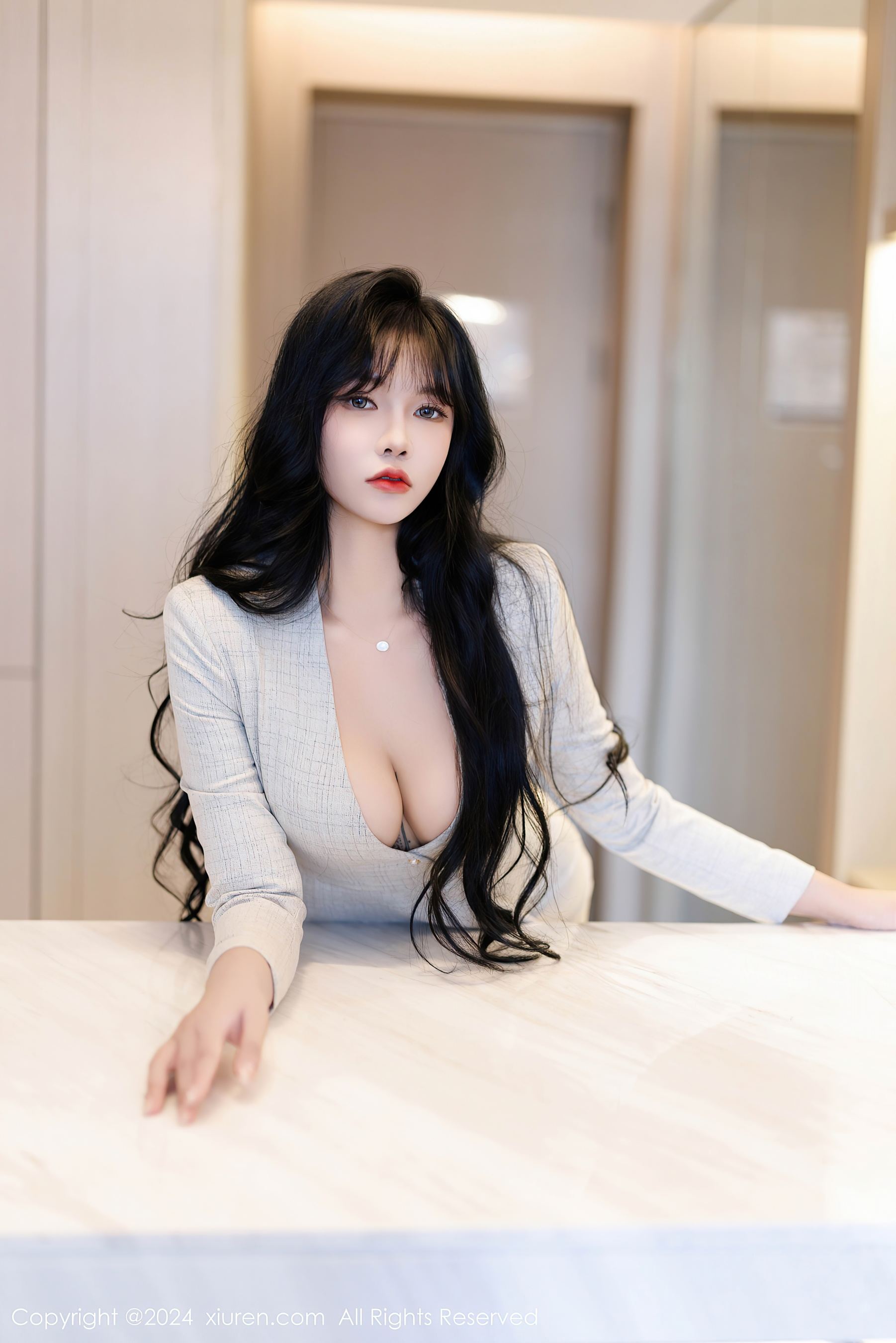 秀人网 No.9398 娜比 丝袜短裙插图4