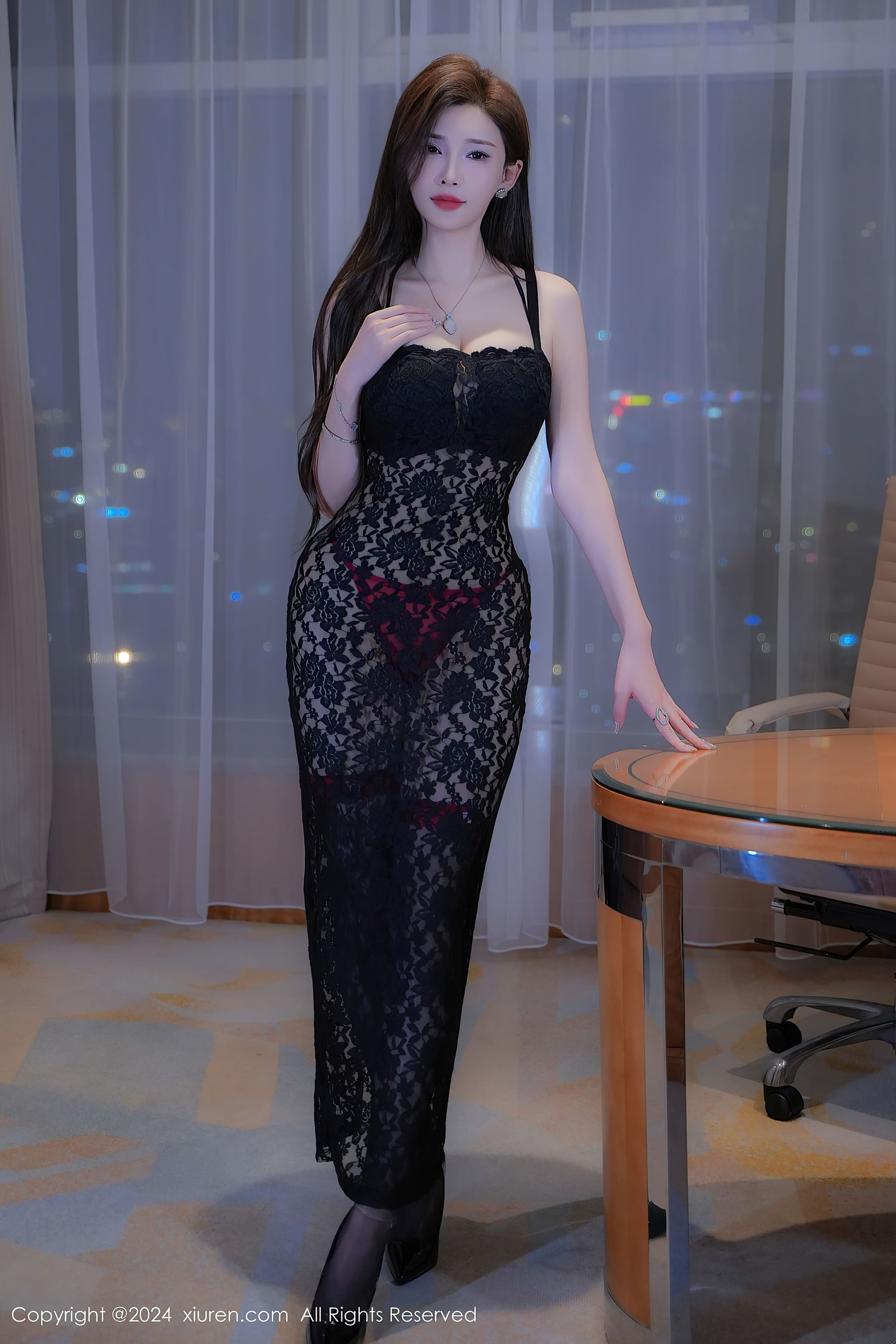 秀人网 No.9411 Carol周妍希X 黑丝美腿插图3