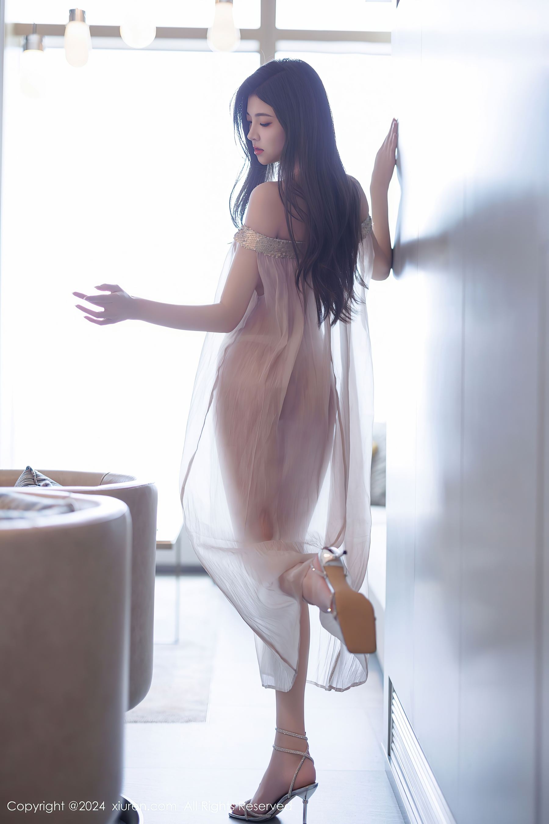 秀人网 No.9426 初梦瑶 美腿性感插图2