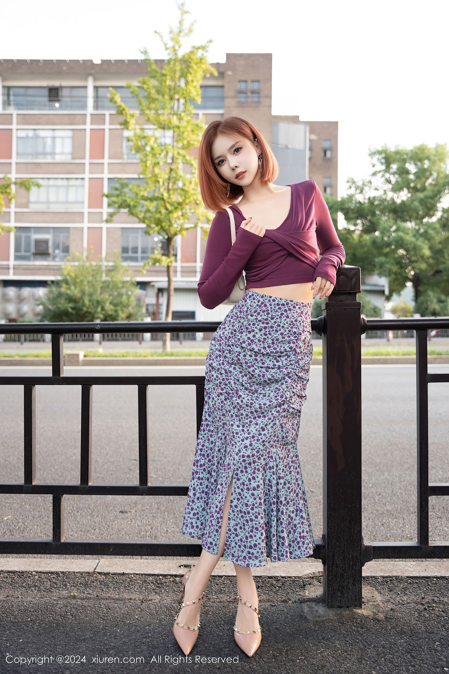 秀人网 No.9445 白芷yy 美腿性感插图3