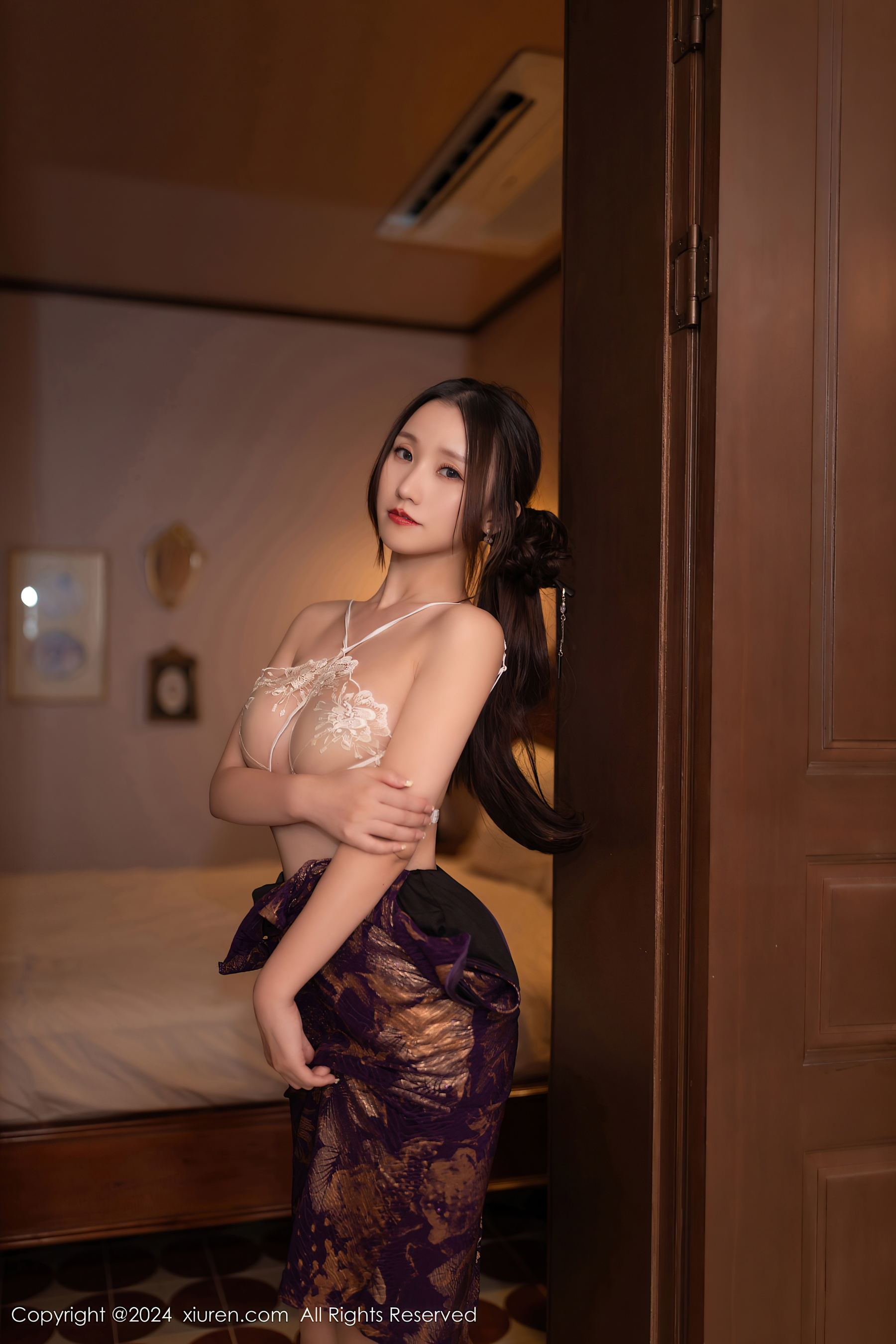 秀人网 No.9513 杏子Yada 丝袜美腿插图4