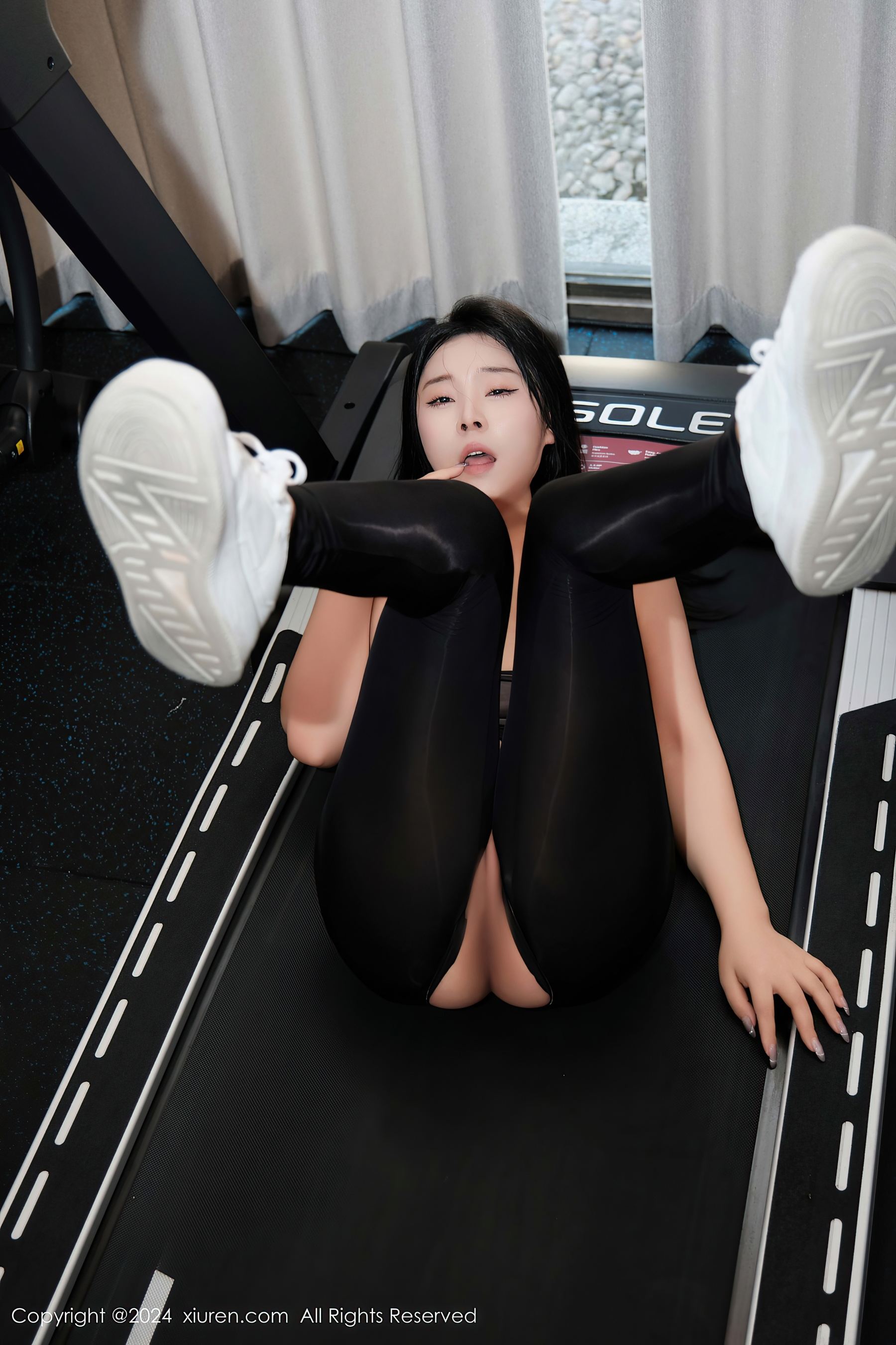 秀人网 No.9540 麦田 性感美臀插图5