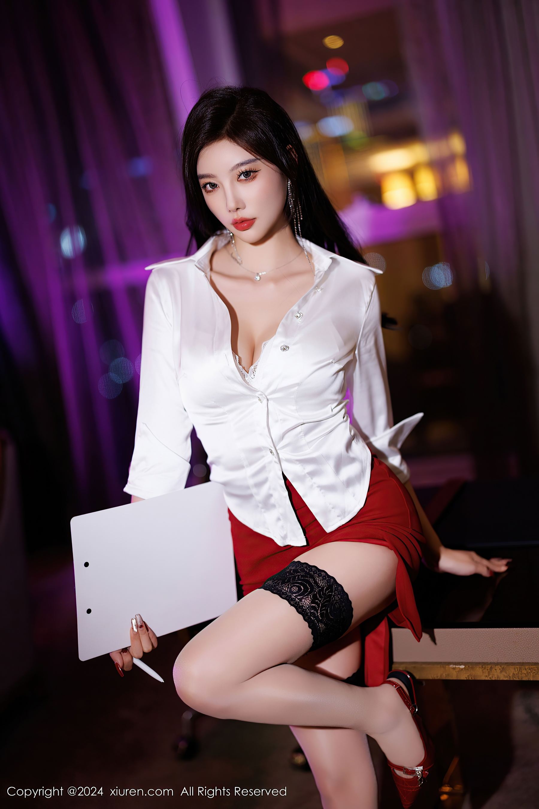 秀人网 No.9565 杨晨晨Yome OL美腿插图1