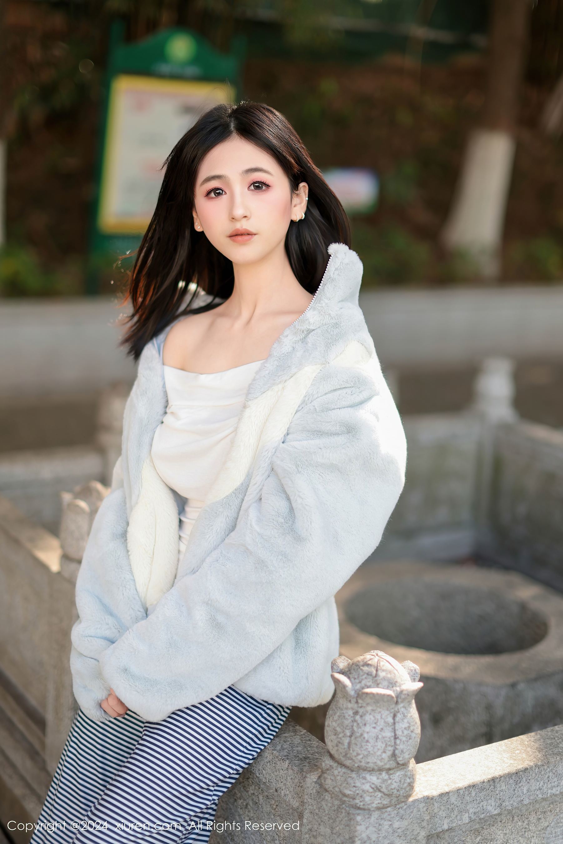 秀人网 No.9605 奶芙乔乔 美腿黑丝插图