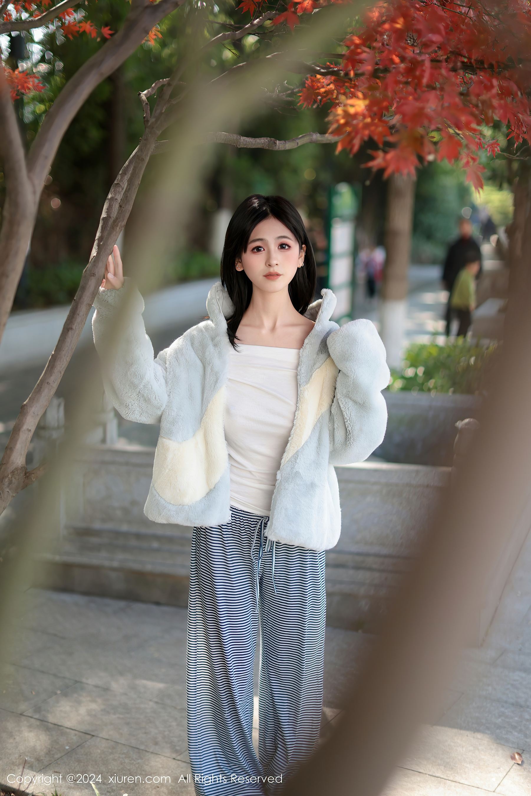 秀人网 No.9605 奶芙乔乔 美腿黑丝插图4