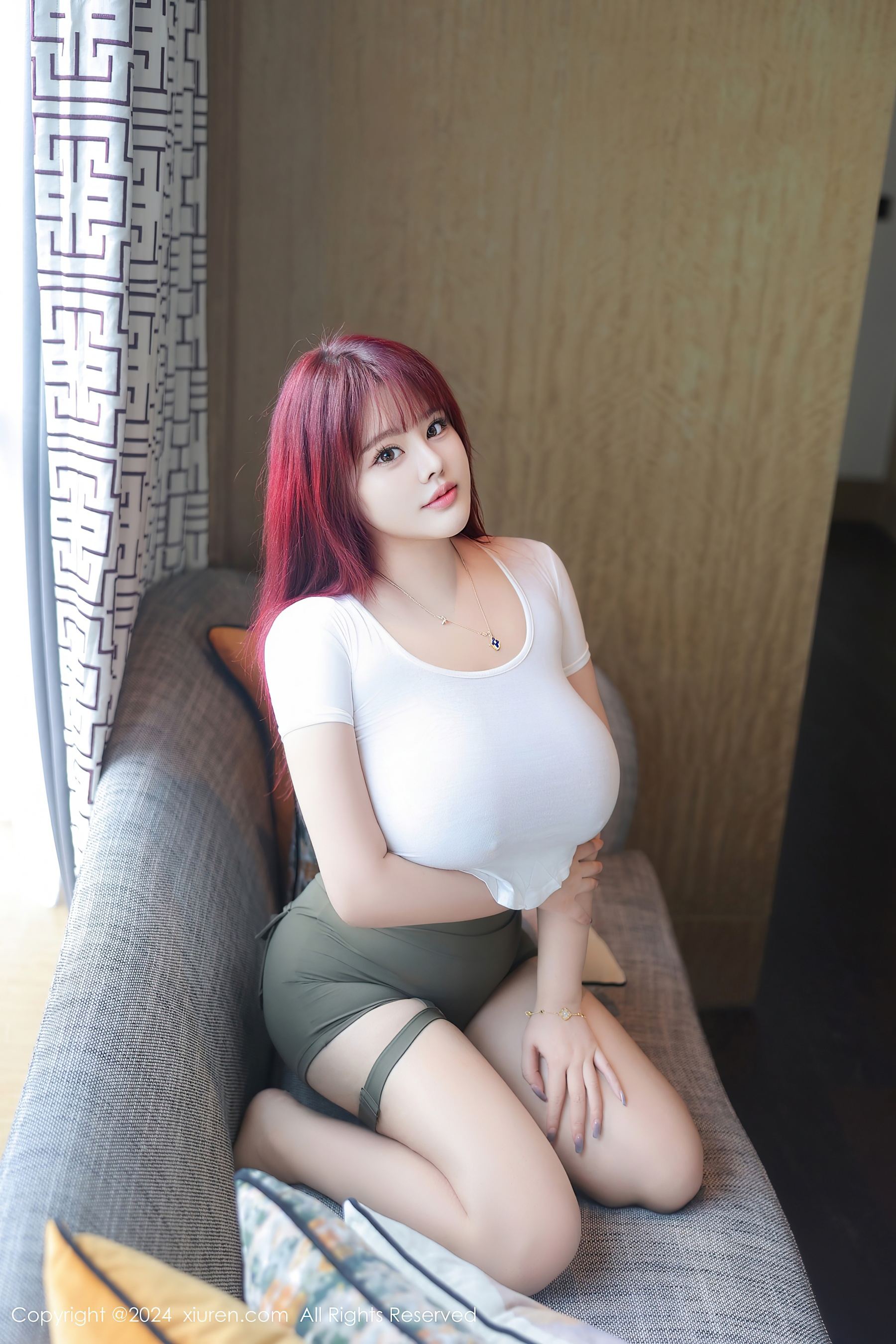 秀人网 No.9615 H70的Lena 美乳性感插图1