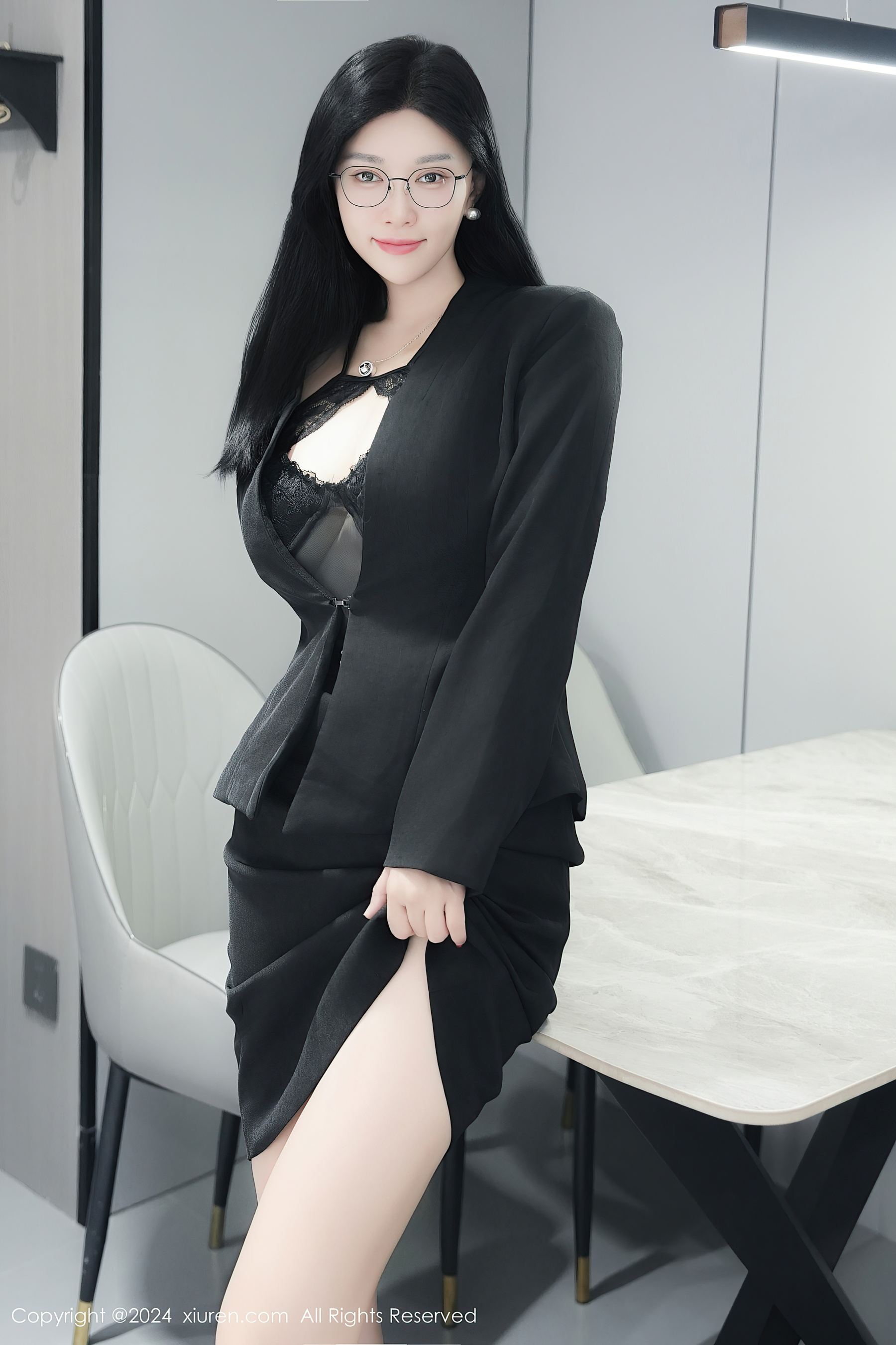 秀人网 No.9639 雅茹老师 黑丝美臀插图5