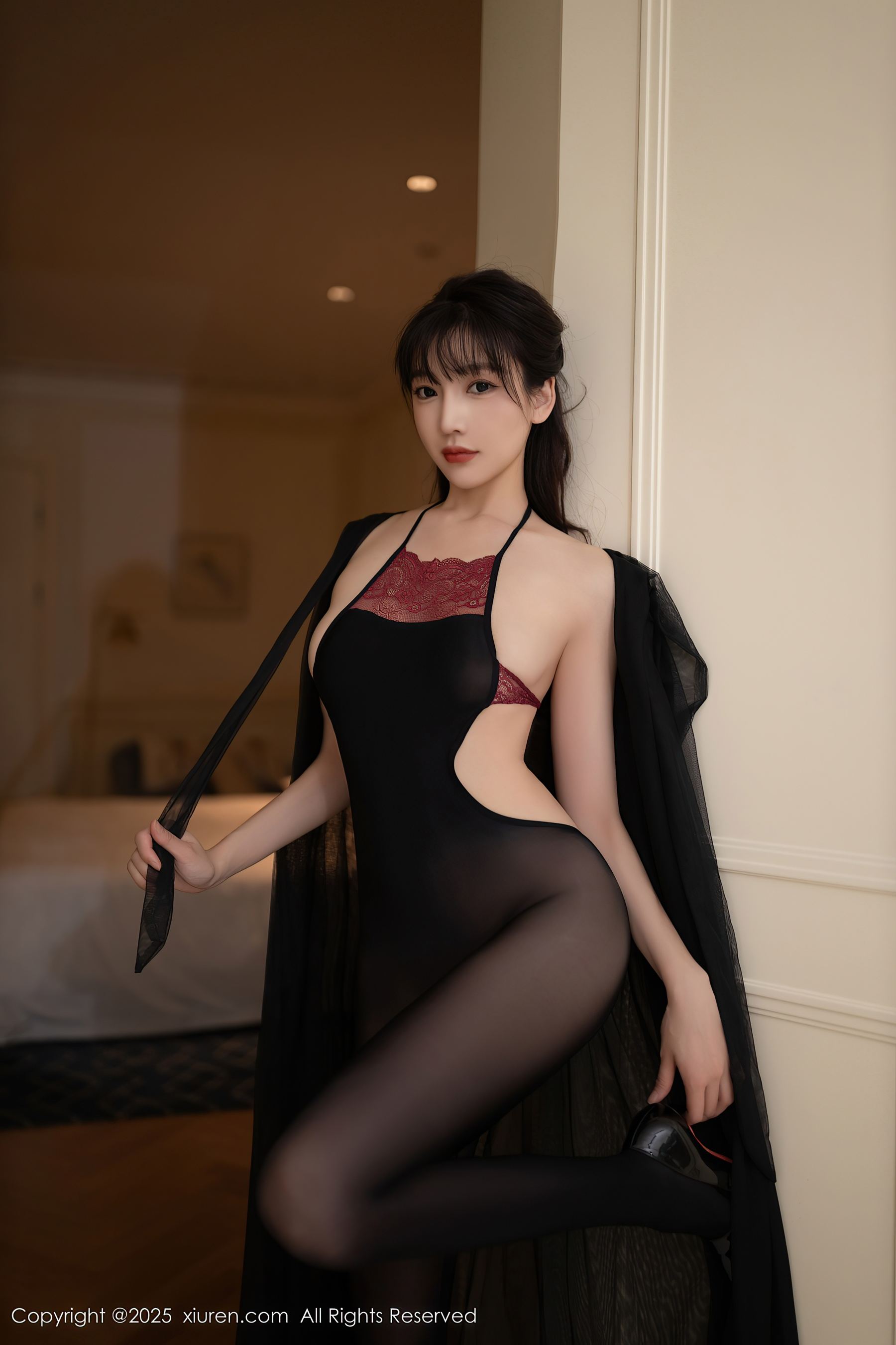 秀人网 No.9735 陆萱萱 黑丝美腿插图