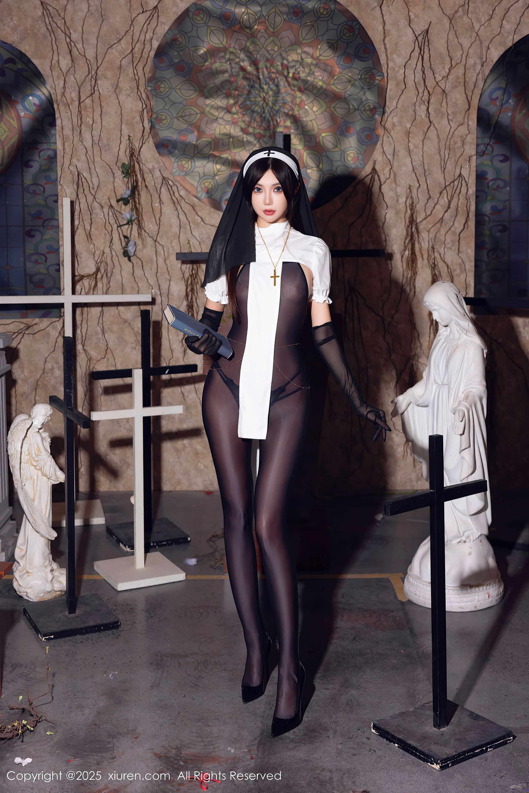 秀人网 No.9774 绮里嘉ula 黑丝美腿插图4