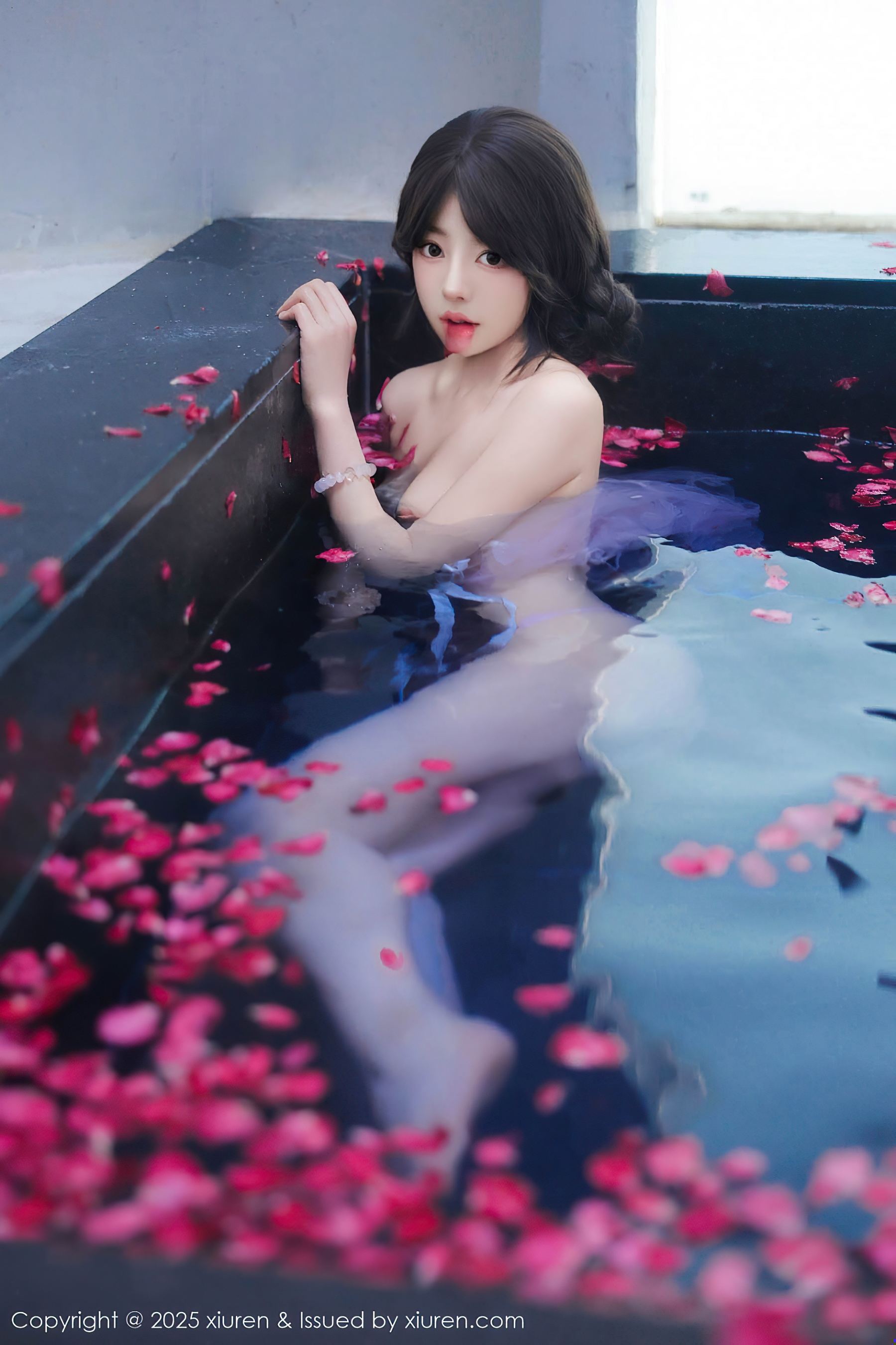秀人网 No.9778 桃妖夭 浴池美腿插图