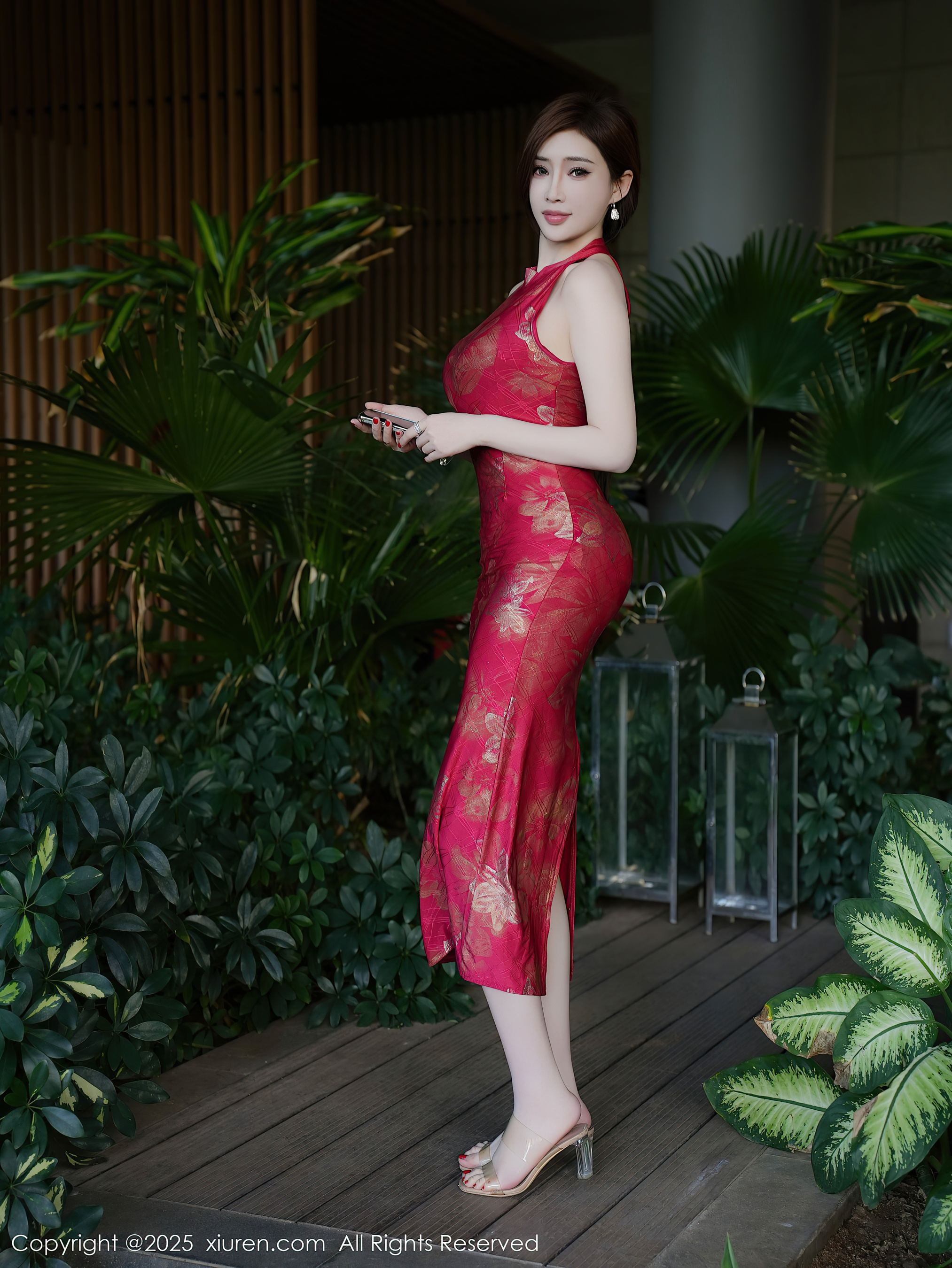 秀人网 No.9837 Carol周妍希X 旗袍美臀插图4