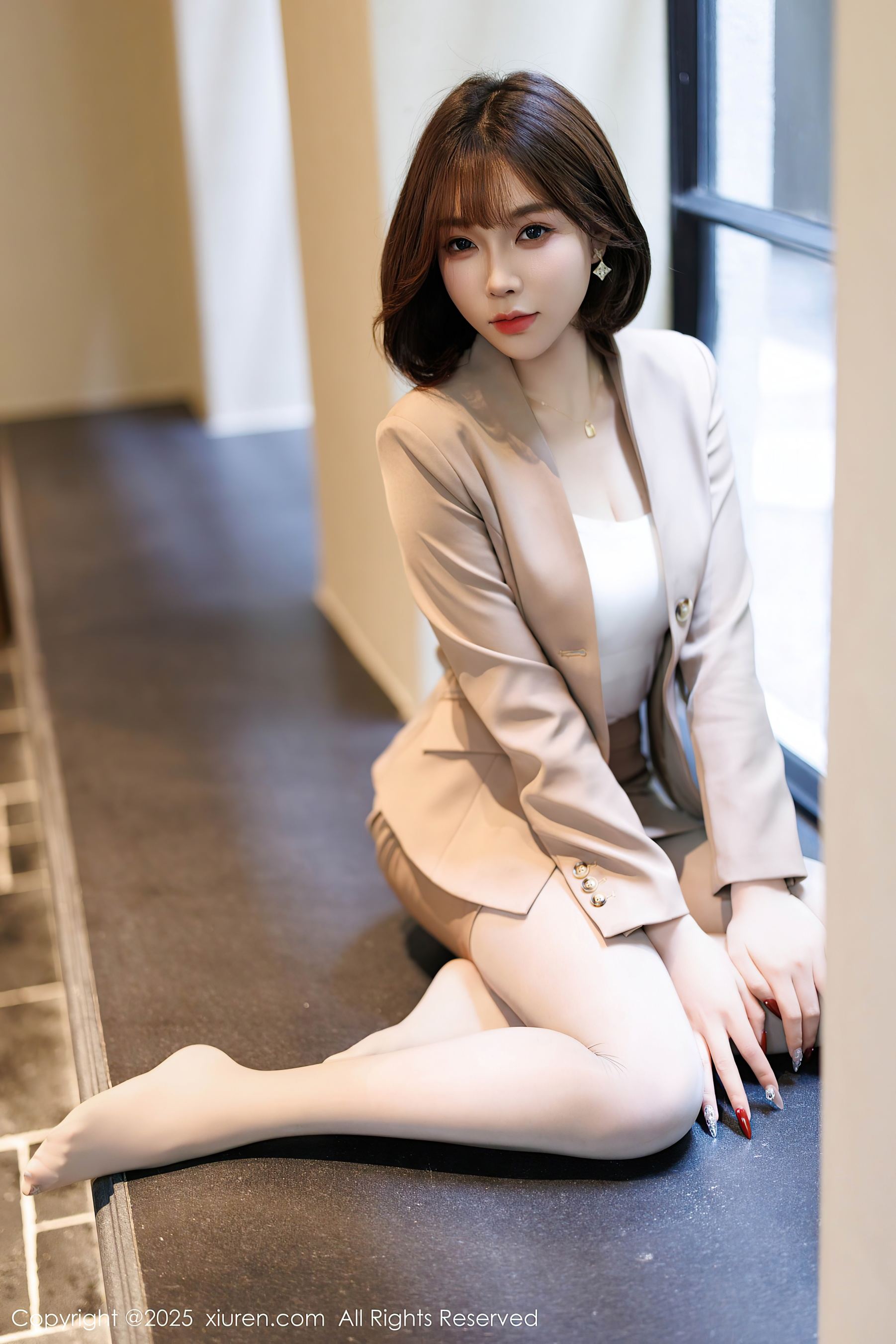秀人网 No.9844 徐莉芝Booty 丝袜美腿插图8