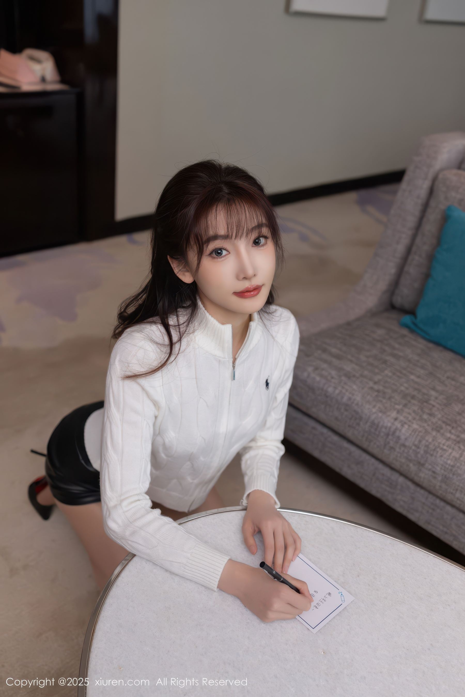 秀人网 No.9852 陆萱萱 丝袜美腿插图4
