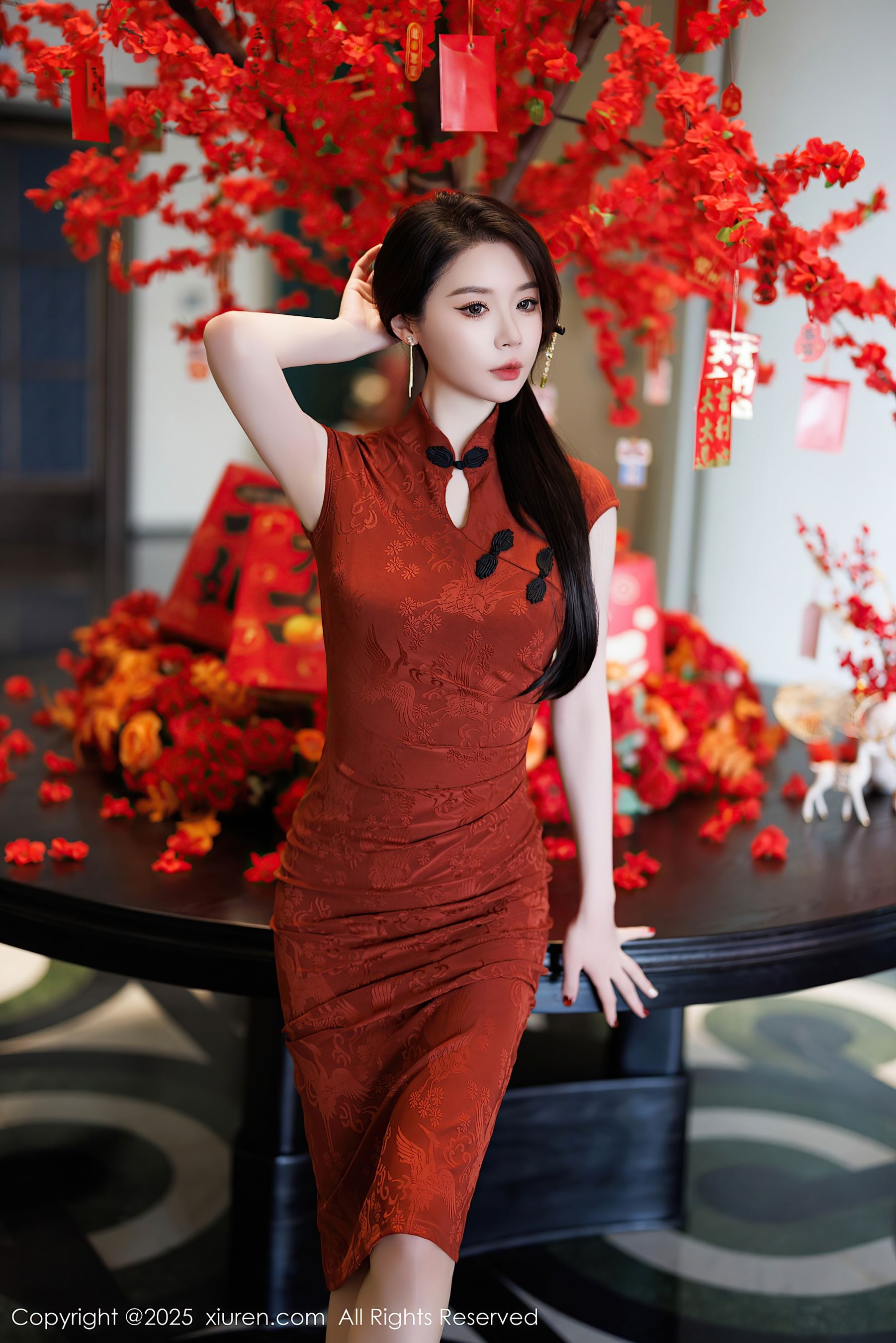 秀人网 No.9812 梦心玥 旗袍美腿插图2